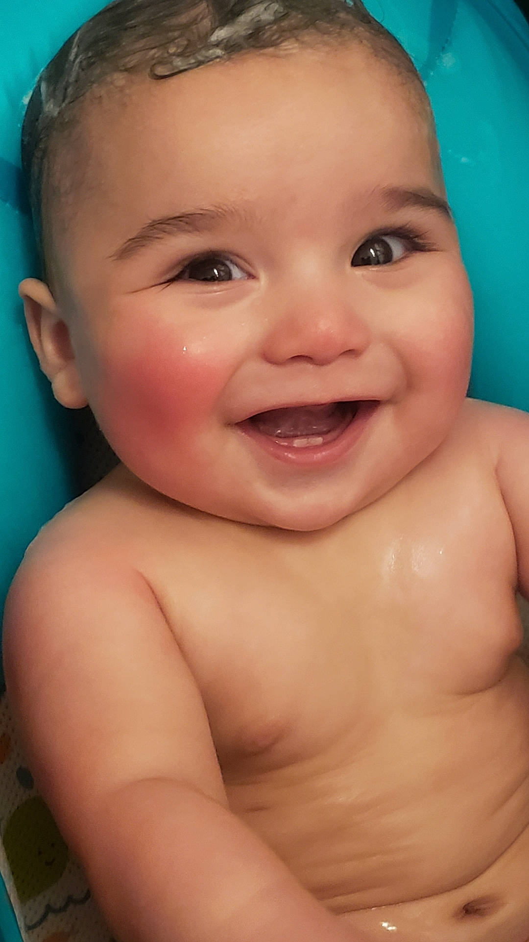 Cruz is registered to the contest to win money with this photo: arm, blue, cheek, chin, ear, eyebrow, eyelash, face, forehead, hair, human_body, joy, lip, mouth, muscle, nose, organ, person, shoulder, skin