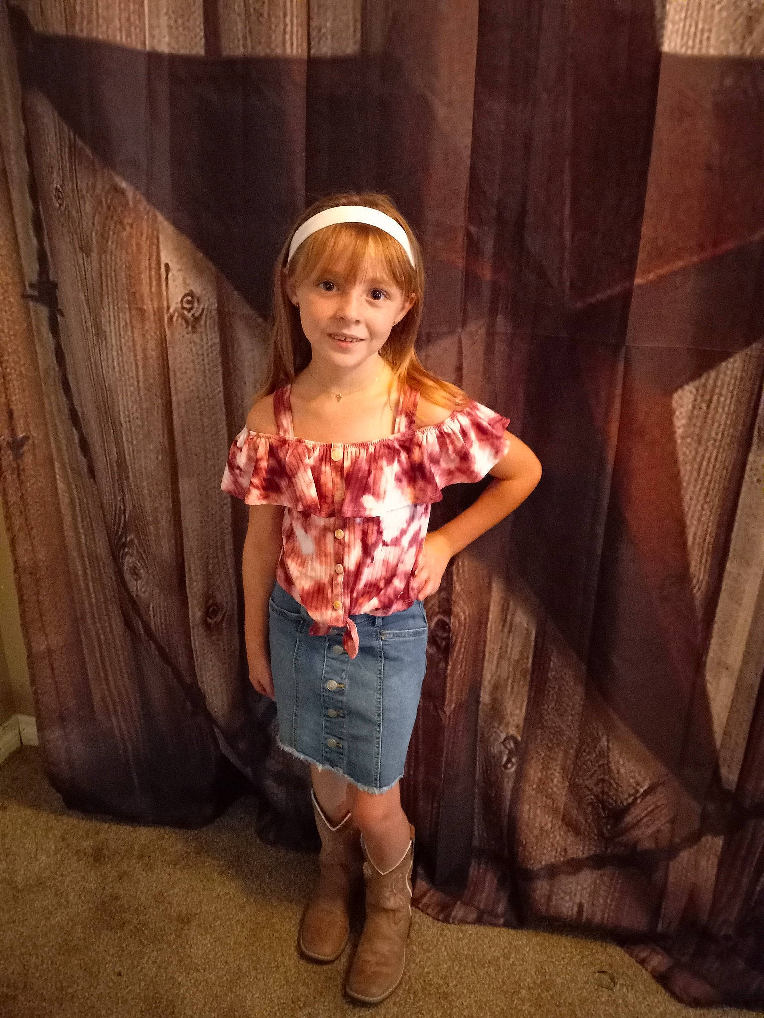 Annalee is registered to the contest to win money with this photo: blond, brown_hair, child, cool, denim, fashion_design, flash_photography, fun, happy, human_leg, joy, knee, long_hair, pattern, person, sleeve, smile, tints_and_shades, toddler, trunk
