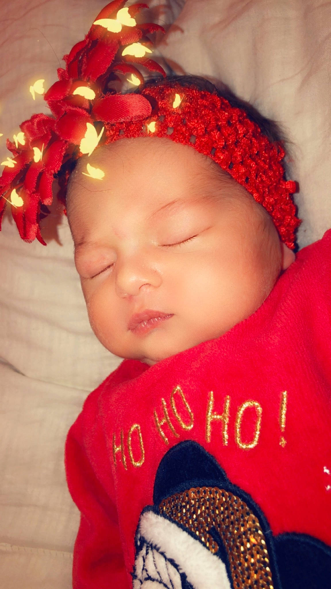 Keissy participe au concours pour gagner de l'argent avec cette photo : baby, child, fashion_accessory, hair_accessory, headband, headgear, headpiece, lip, person, photography, red, toddler