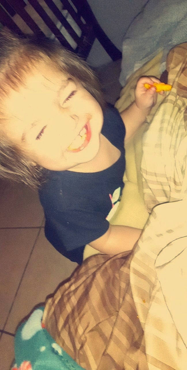 Aurora is registered to the contest to win money with this photo: cheek, chest, chin, cool, eyebrow, eyelash, finger, flash_photography, forehead, gesture, human_body, jaw, lip, mouth, neck, nose, organ, person, shoulder, skin