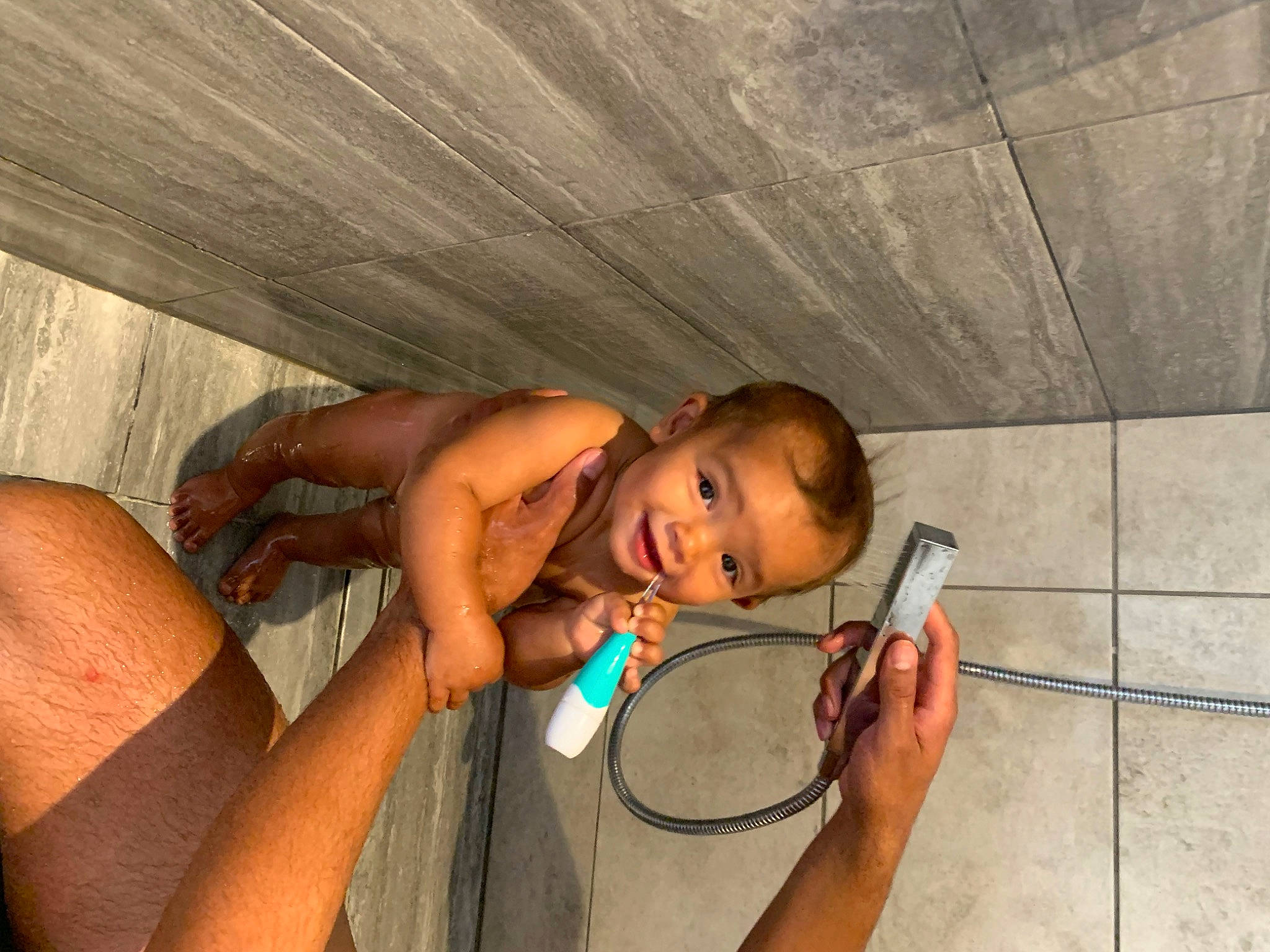 Carmen is registered to the contest to win money with this photo: chest, child, elbow, eye, eyelash, finger, hand, happy, human_body, human_leg, joint, leg, leisure, neck, person, shoulder, skin, smile, toddler, wood