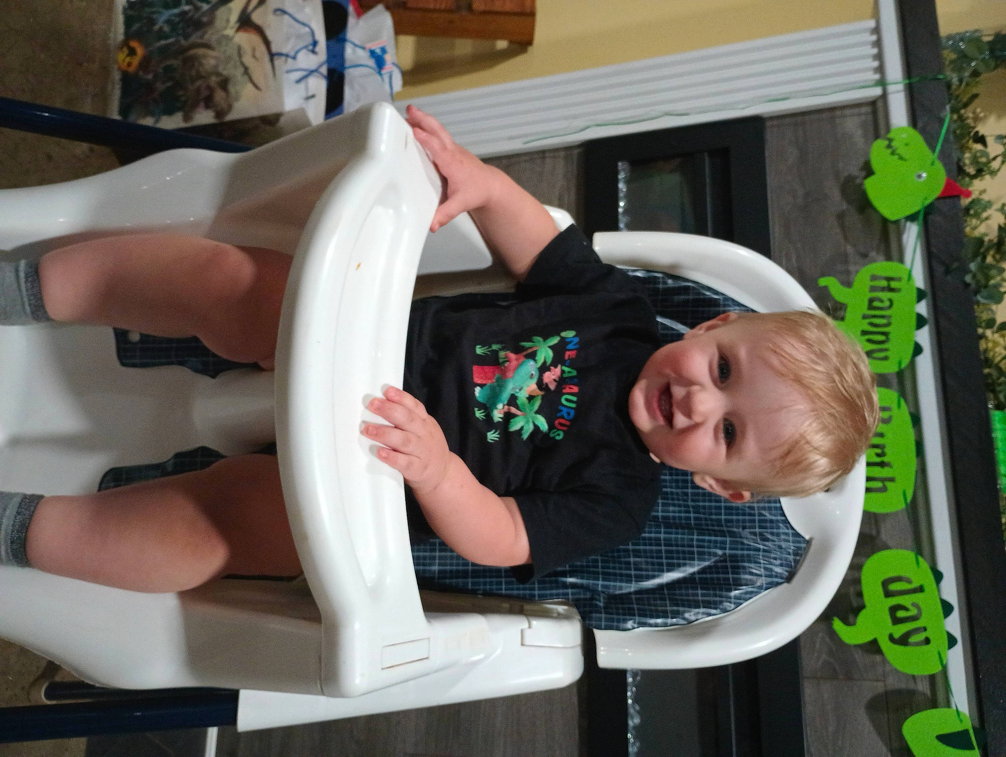 Leon is registered to the contest to win money with this photo: baby, baby_products, baby_safety, baby_toddler_clothing, child, elbow, fun, happy, human_leg, knee, leisure, person, play, room, shorts, smile, thigh, toddler, vacation, wrist
