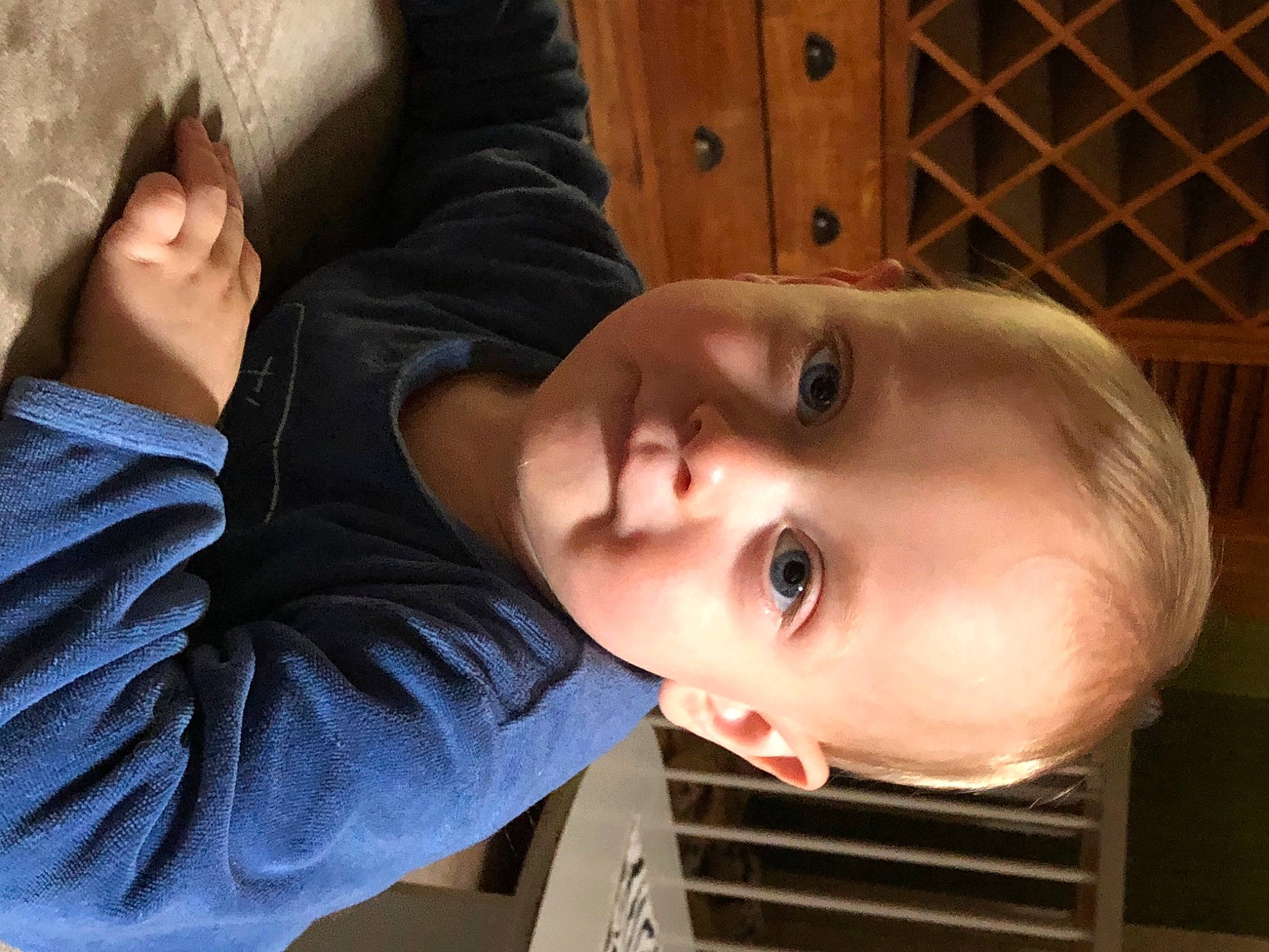 Timae a rejoint le concours — aidez-le/la à gagner de superbes lots ! baby, cheek, dress, ear, eyelash, forehead, happy, head, headgear, human_body, iris, lip, mouth, neck, nose, organ, person, sleeve, smile, toddler