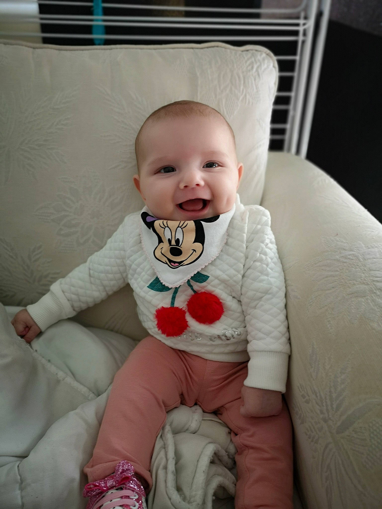 Elyna a rejoint le concours — aidez-le/la à gagner de superbes lots ! baby, baby_toddler_clothing, cheek, child, mouth, person, toddler