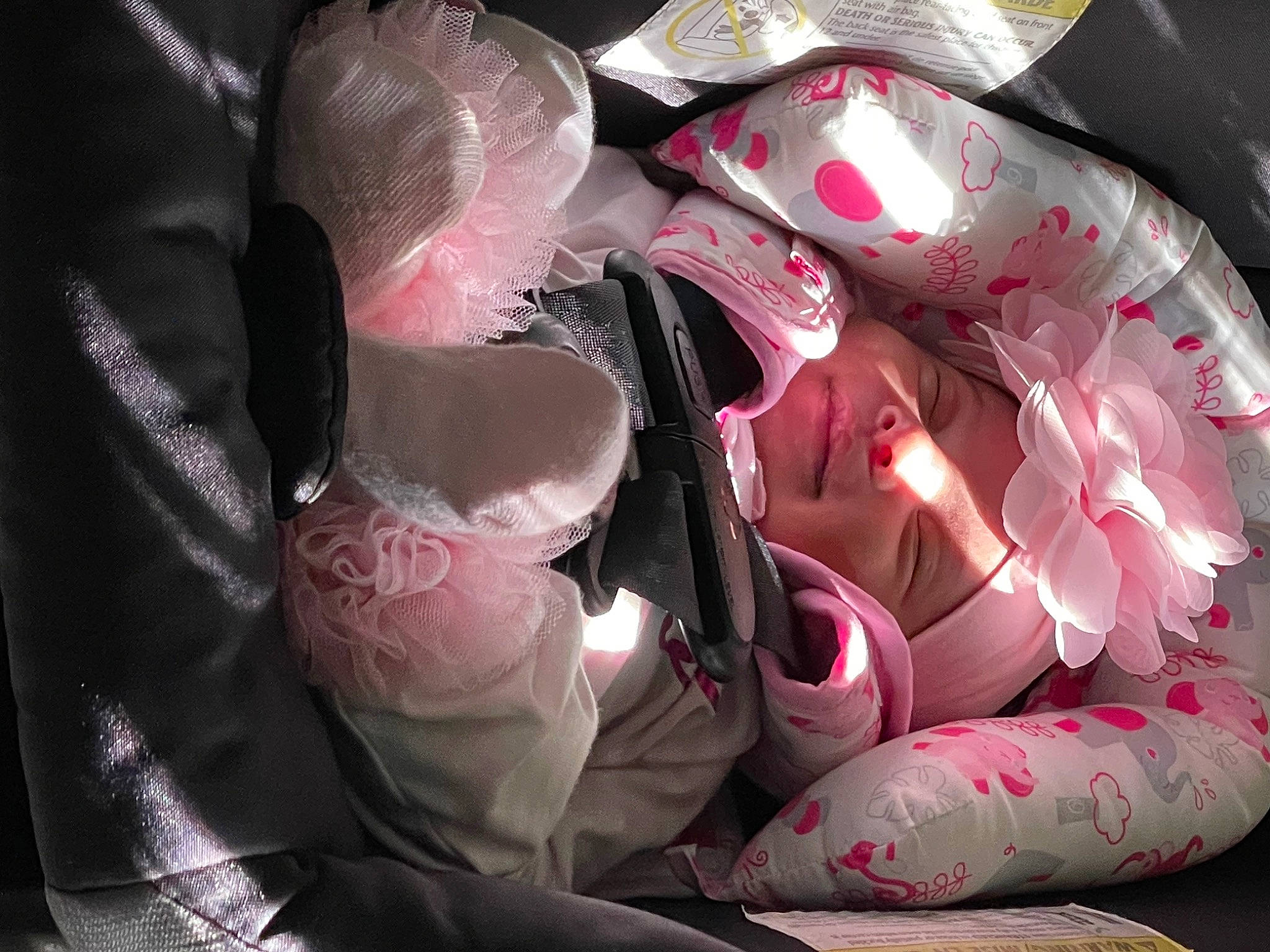 Jurnee is registered to the contest to win money with this photo: baby_products, carmine, comfort, fashion_accessory, flesh, human_leg, magenta, nail, pattern, peach, person, petal, pink, sandal, still_life_photography