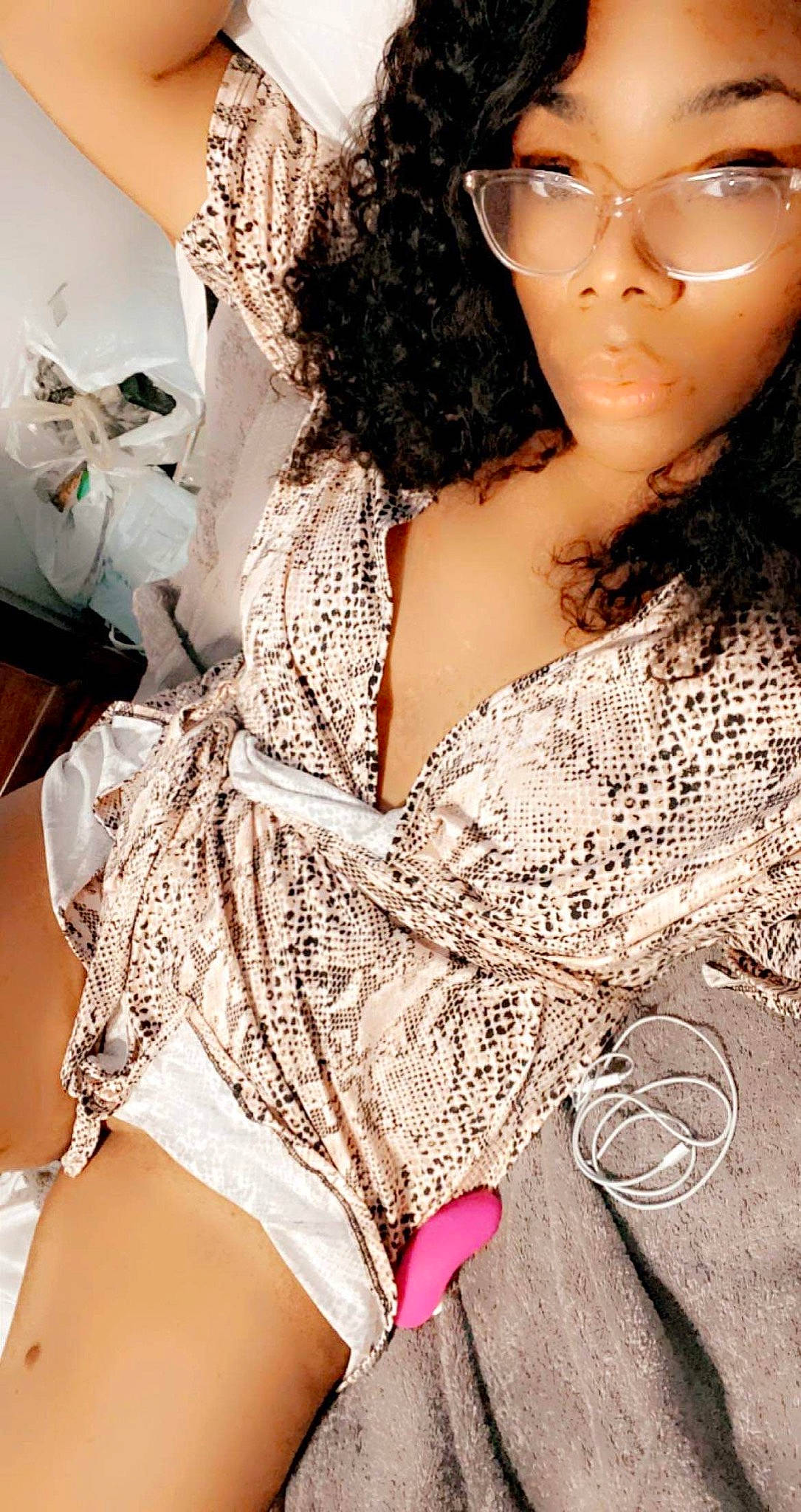 Alanee Amoraa Duren is registered to the contest to win money with this photo: abdomen, black_hair, cool, embellishment, eyelash, fashion, fashion_design, fashion_model, human_leg, jewellery, joint, long_hair, neck, pattern, person, shoulder, sleeve, textile, thigh, trunk