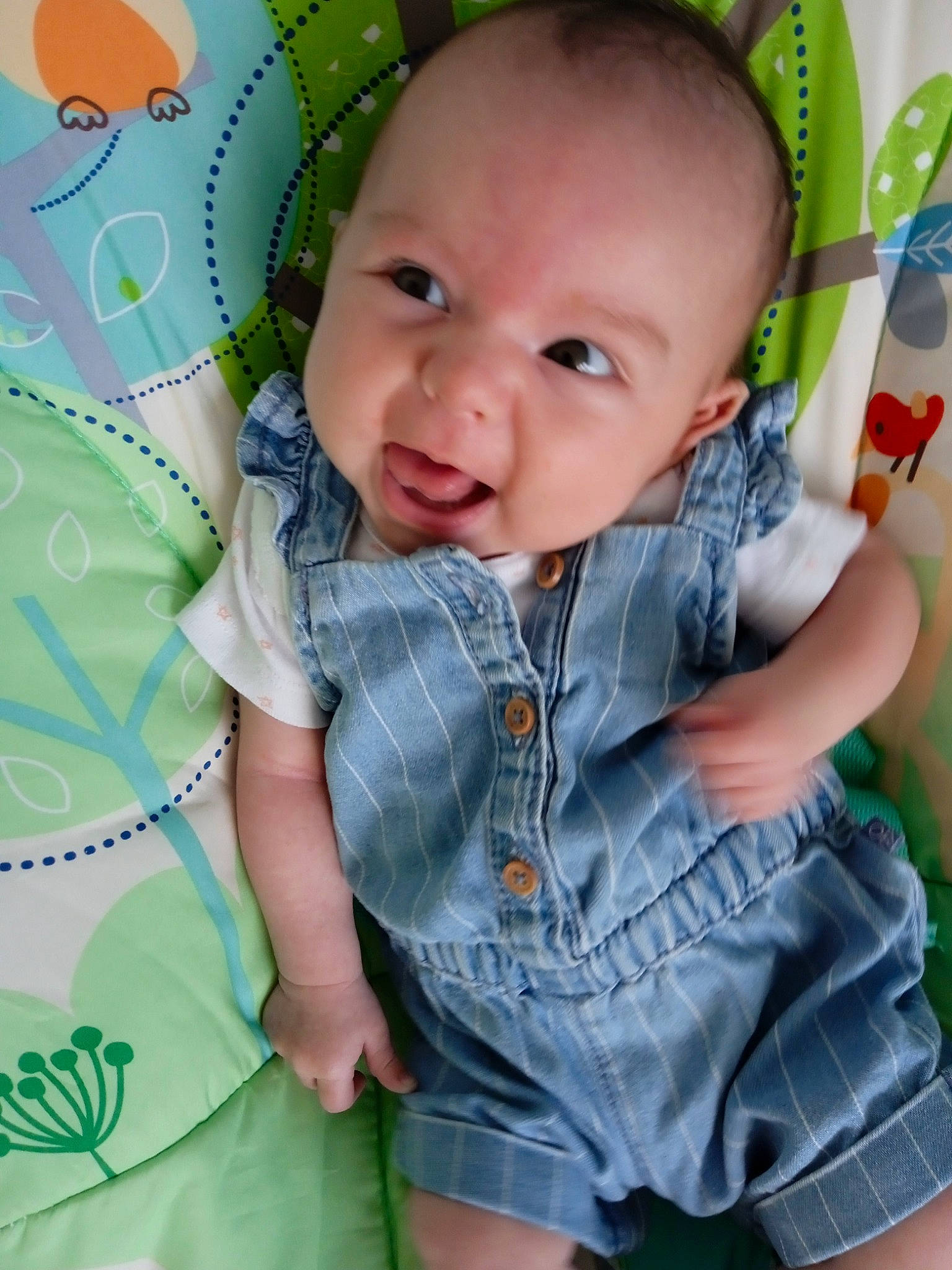 Maddie a rejoint le concours — aidez-le/la à gagner de superbes lots ! aqua, baby, baby_toddler_clothing, cheek, eye, face, finger, grass, green, happy, head, iris, organ, person, pink, product, shorts, skin, sleeve, textile