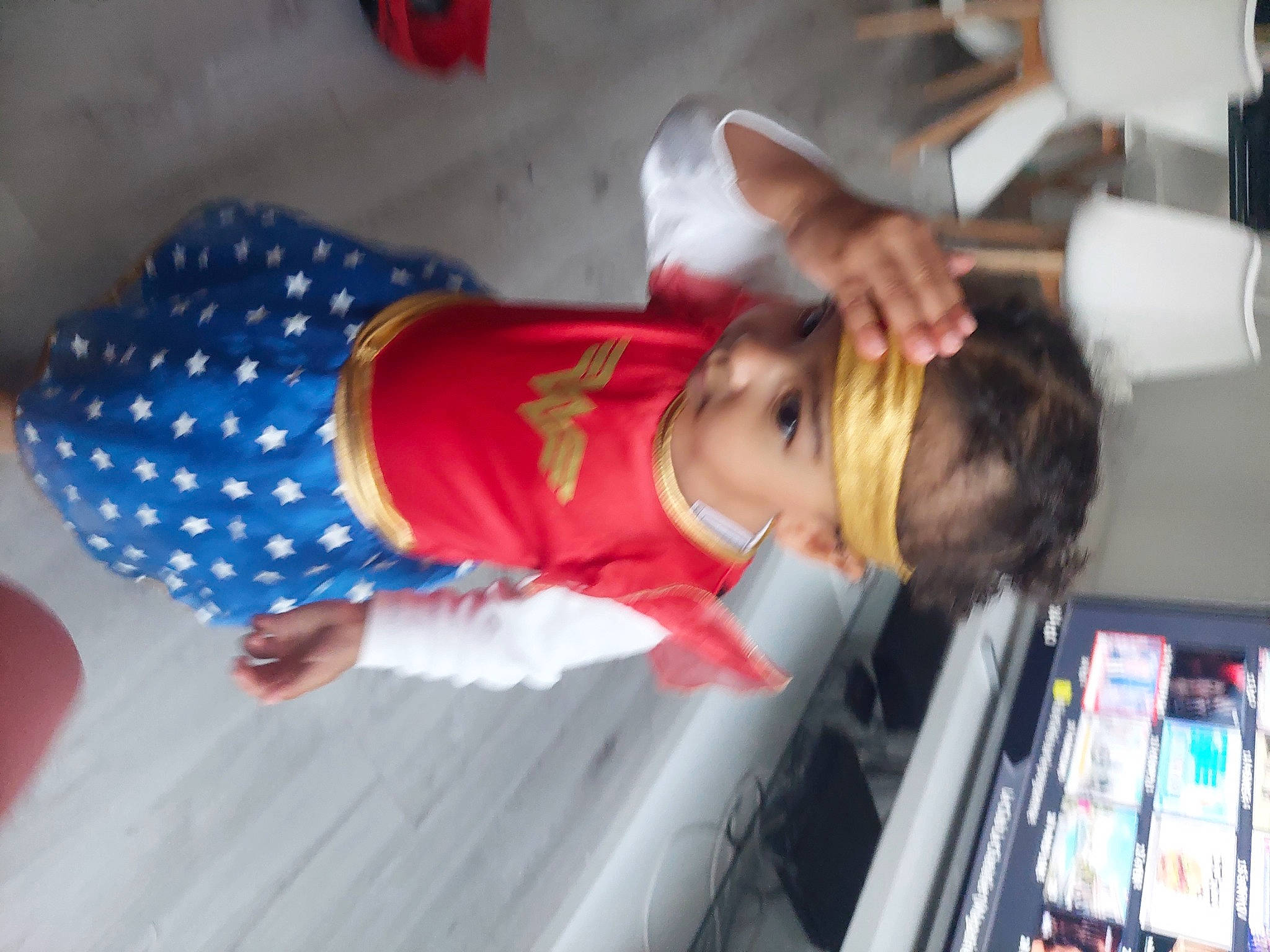 April participe au concours pour gagner de l'argent avec cette photo : baby, baby_products, baby_toddler_clothing, carmine, child, event, fun, headwear, machine, person, room, toddler