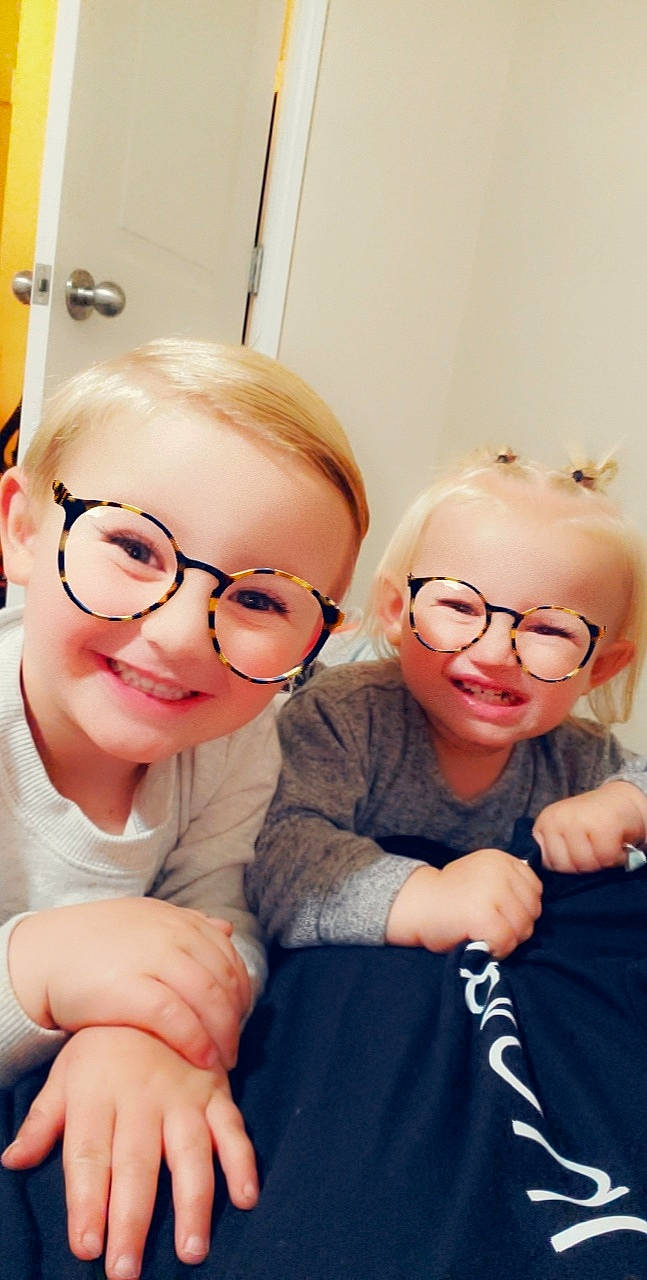 Andee is registered to the contest to win money with this photo: baby, child, eyewear, face, finger, gesture, glasses, happy, head, joy, leg, mother, nose, people, person, photography, selfie, skin, smile, toddler