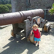 Estevan participe au concours pour gagner de l'argent avec cette photo :