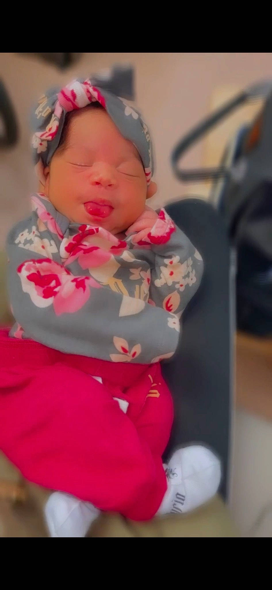 Kanyria Royalty is registered to the contest to win money with this photo: baby, cap, child, dress, eye, face, fashion_accessory, flower, fun, hair_accessory, happy, head, lip, magenta, person, petal, pink, plant, skin, sleeve