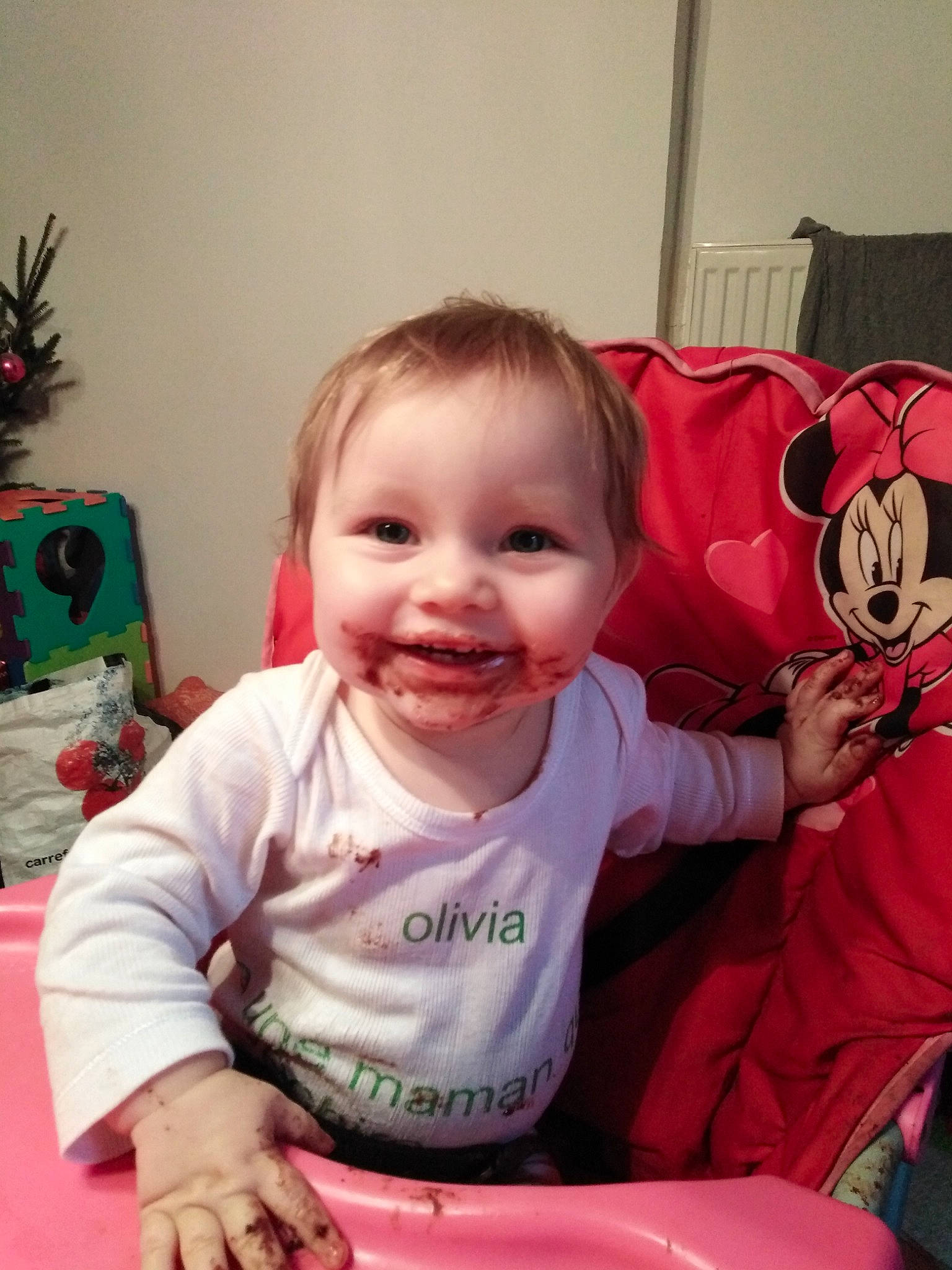 Olivia a rejoint le concours — aidez-le/la à gagner de superbes lots ! cheek, child, day, ear, eye, face, facial_expression, fun, girl, head, infant, lip, mouth, organ, person, pink, play, product, skin, smile