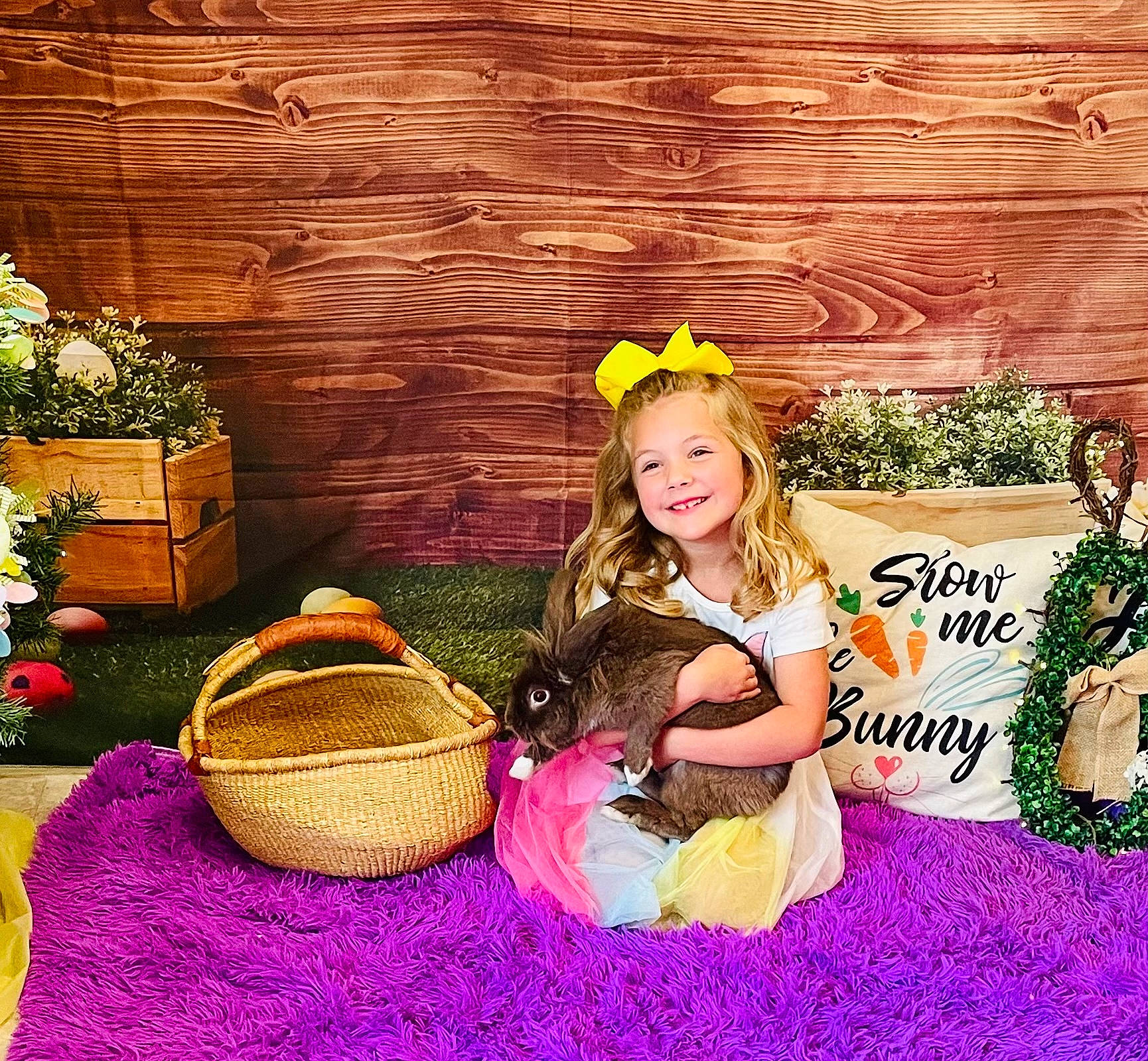 Vayda is registered to the contest to win money with this photo: basket, costume_hat, event, fawn, flower, grass, happy, hat, headgear, joy, leisure, magenta, people_in_nature, person, photograph, picnic_basket, plant, purple, smile, storage_basket