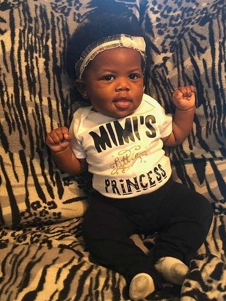 Symara is registered to the contest to win money with this photo: baby, child, cool, person, toddler