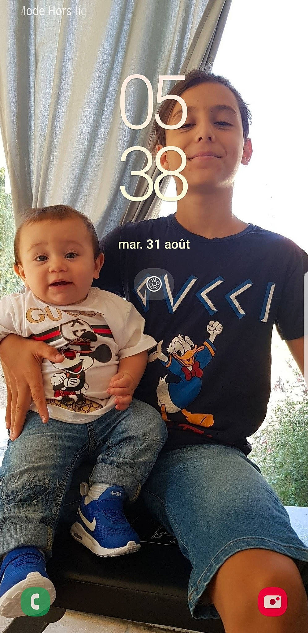 Kenzo participe au concours pour gagner de l'argent avec cette photo : baby_toddler_clothing, black, child, clothing, cool, curtain, facial_expression, fun, grass, hairstyle, happy, human, jeans, muscle, person, red, sleeve, standing, t_shirt, toddler