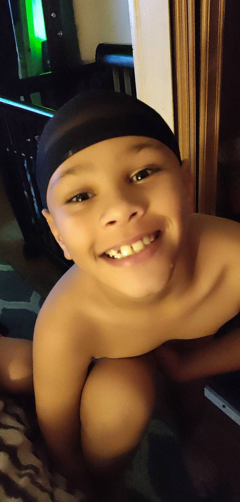 Deondray is registered to the contest to win money with this photo: black_hair, cap, cheek, chin, eyebrow, eyelash, facial_expression, flash_photography, forehead, happy, head, headwear, human_body, jaw, joy, lip, mouth, neck, nose, person