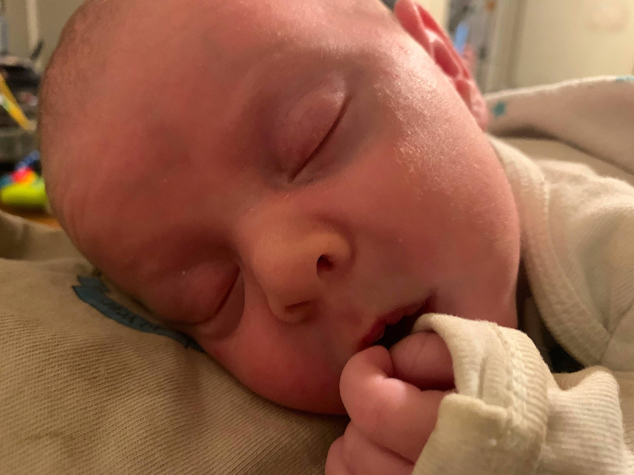 Zayne is registered to the contest to win money with this photo: baby, cheek, child, close_up, comfort, ear, eyebrow, eyelash, finger, gesture, happy, iris, lip, mouth, nail, nose, person, skin, smile, thumb