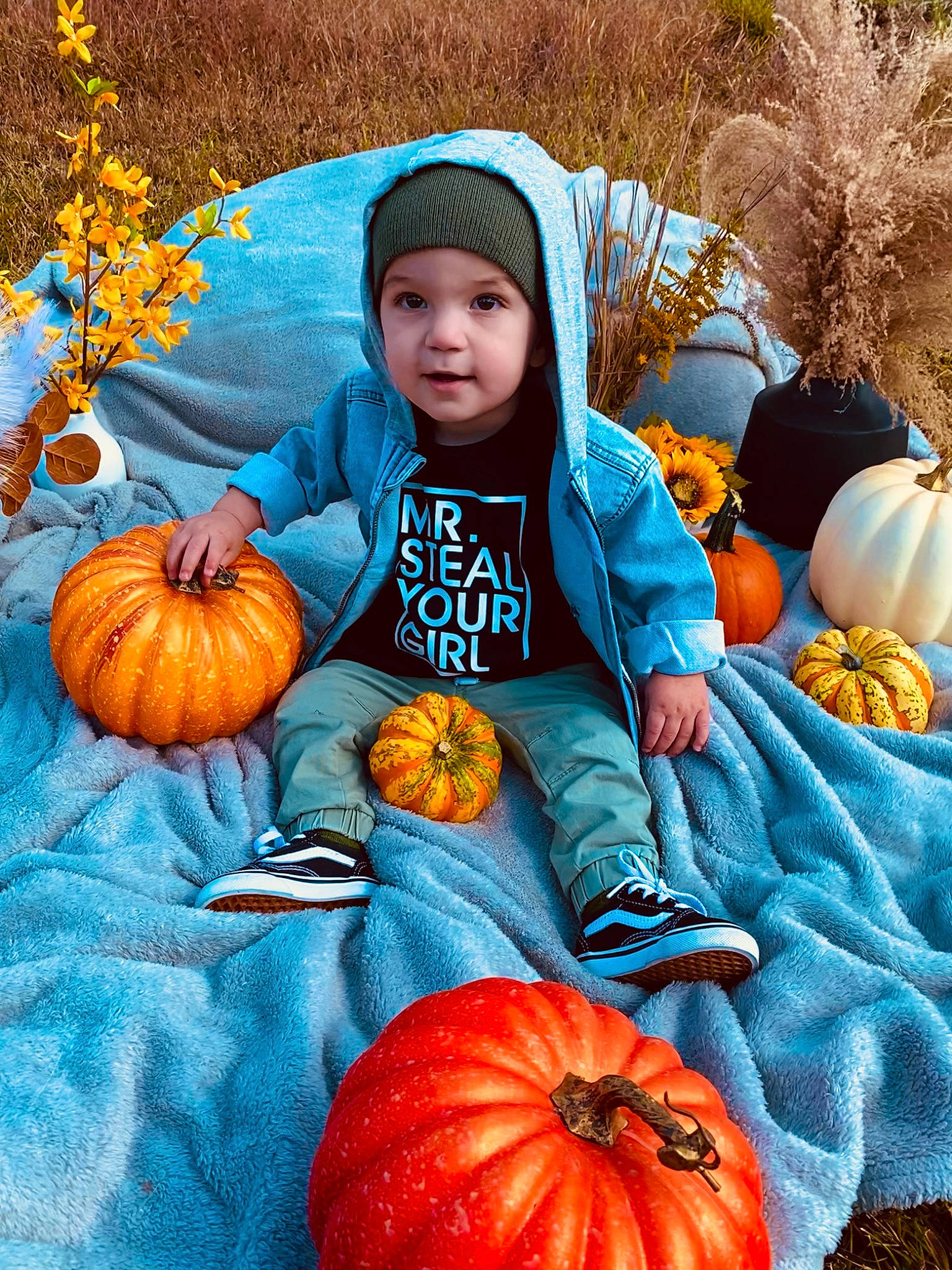 Izaiah is registered to the contest to win money with this photo: calabaza, cucurbita, eye, face, facial_expression, gourd, head, headwear, leaf, natural_foods, nature, orange, organ, people, people_in_nature, person, photograph, plant, pumpkin, squash