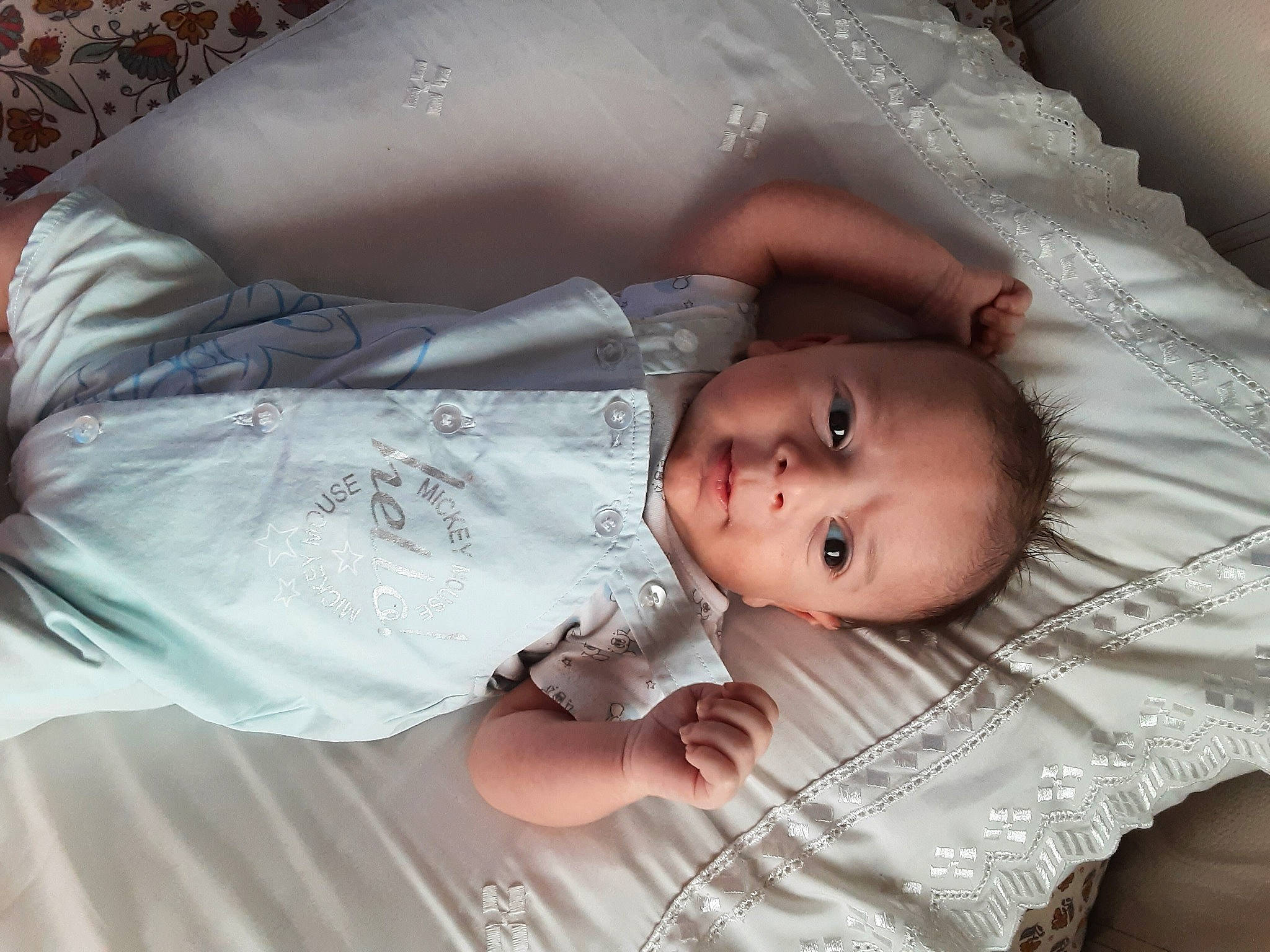 Khonon a rejoint le concours — aidez-le/la à gagner de superbes lots ! baby, baby_products, baby_toddler_clothing, bedtime, cheek, child, comfort, eye, head, human_body, iris, linens, lip, mouth, nap, pattern, person, skin, sleep, sleeve