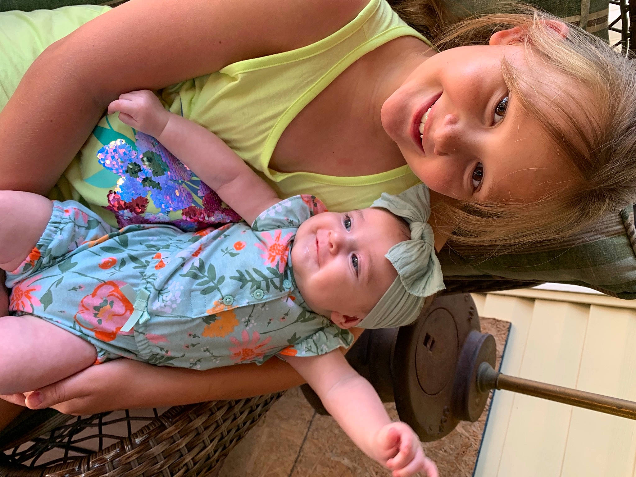 Jaidyn is registered to the contest to win money with this photo: blond, child, comfort, eye, fun, glasses, grass, happy, head, headwear, human_body, human_leg, joy, leg, leisure, person, skin, smile, thigh, toddler