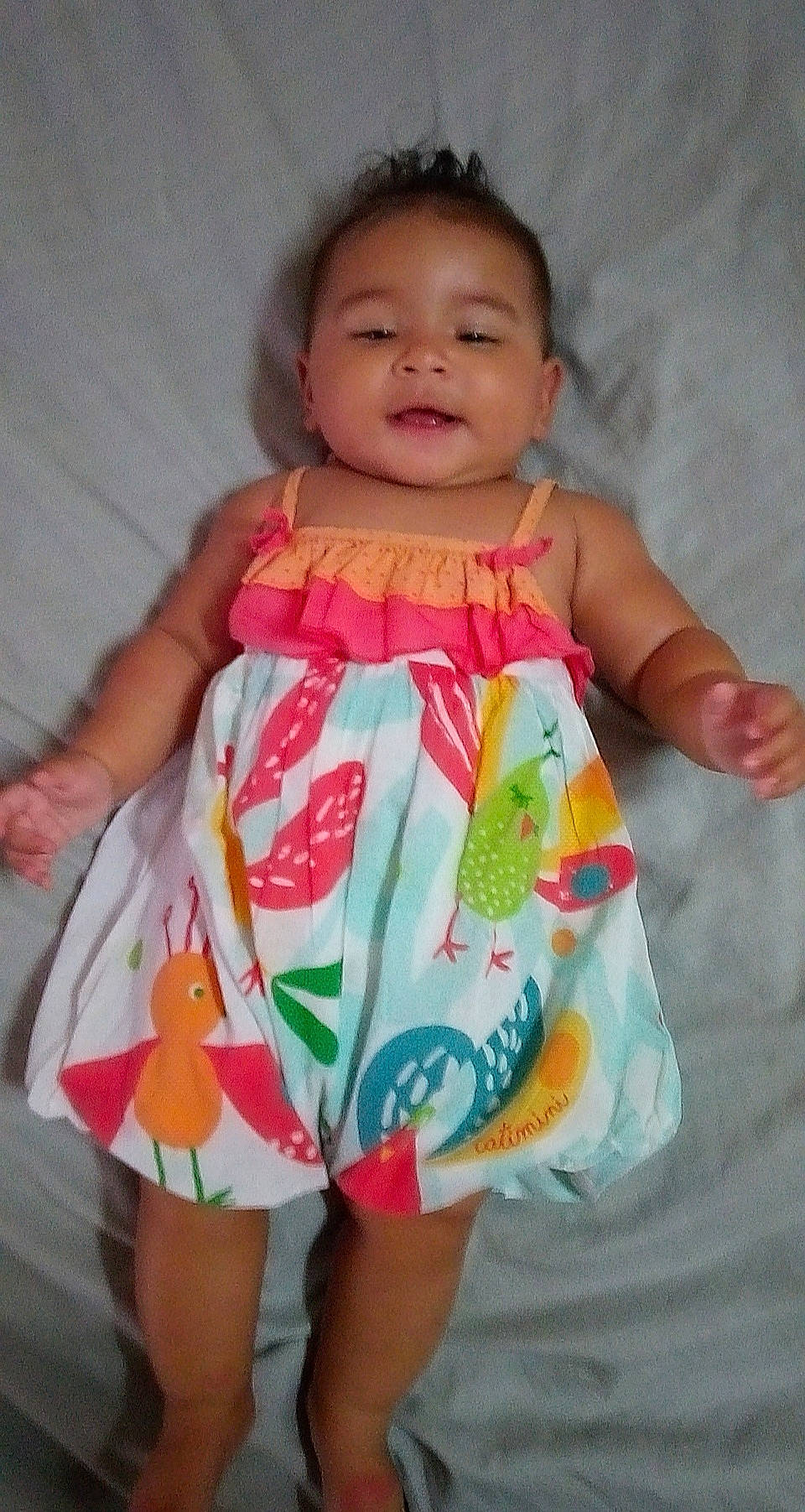 Miliyah participe au concours pour gagner de l'argent avec cette photo : baby, baby_products, baby_toddler_clothing, child, clothing, pattern, person, toddler
