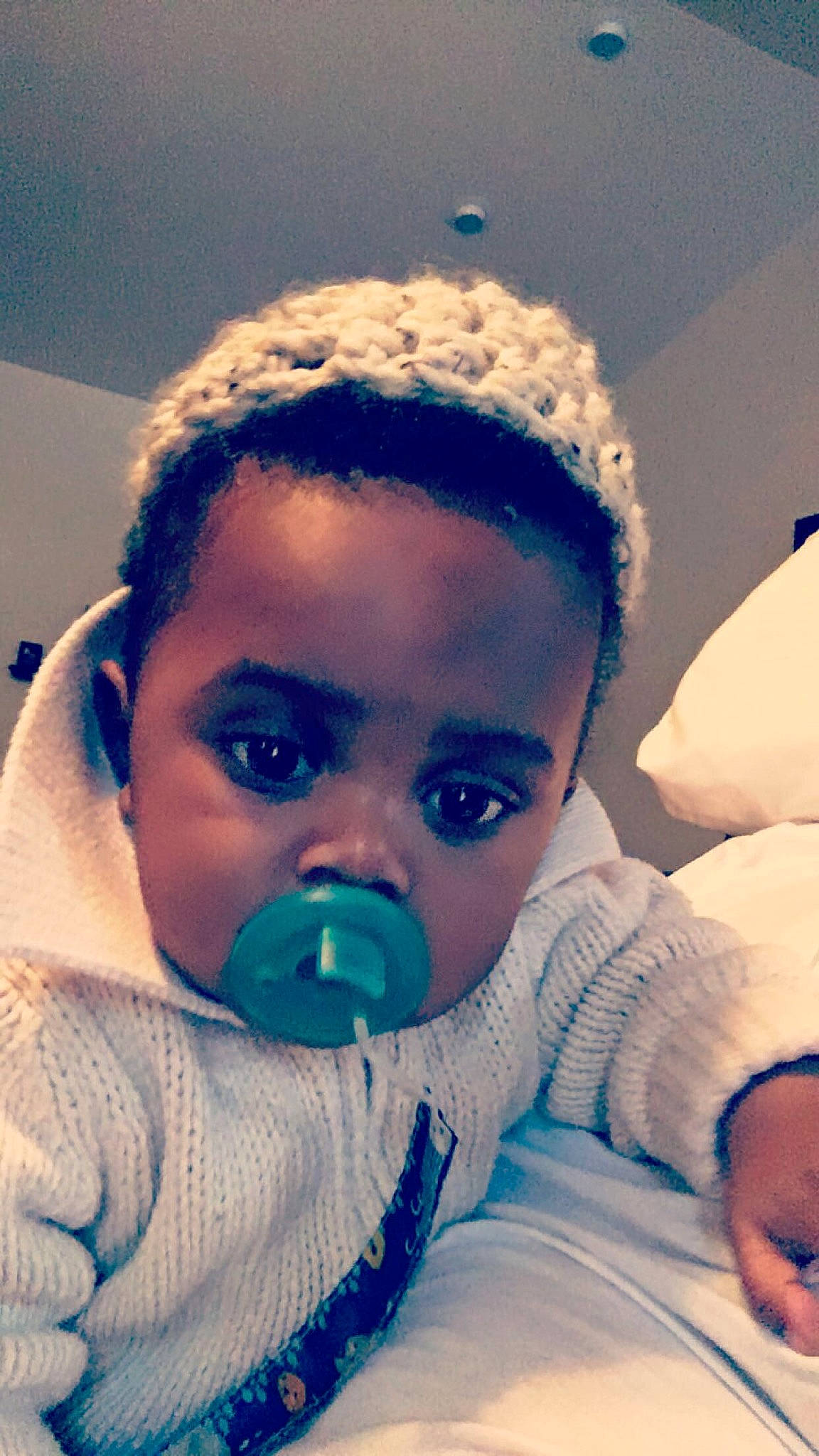 Jakai is registered to the contest to win money with this photo: baby, child, eye, eyebrow, face, forehead, head, headgear, human, mouth, nose, person, photography, selfie, toddler