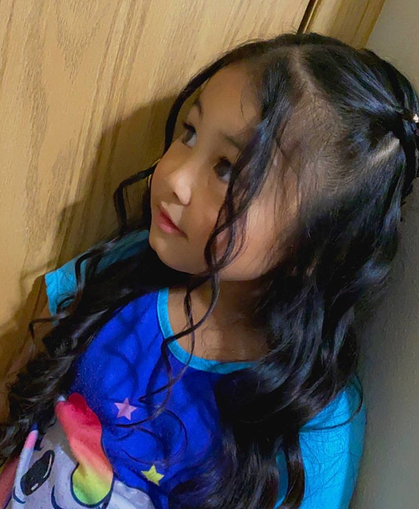 Jenisa is registered to the contest to win money with this photo: audio_equipment, black_hair, chin, cool, ear, eyebrow, eyelash, forehead, happy, head, iris, jaw, lip, mouth, neck, nose, person, shoulder, skin, smile