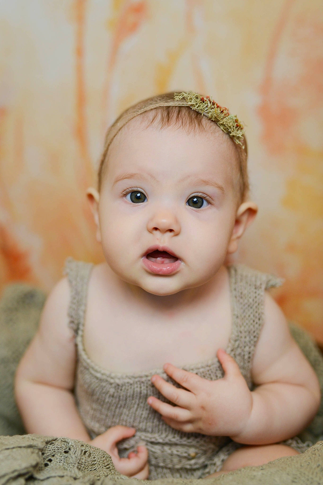Lila is registered to the contest to win money with this photo: baby, baby_toddler_clothing, cheek, child, dress, eye, flash_photography, fun, grass, hand, happy, headband, headgear, headpiece, iris, jewellery, lip, person, skin, toddler