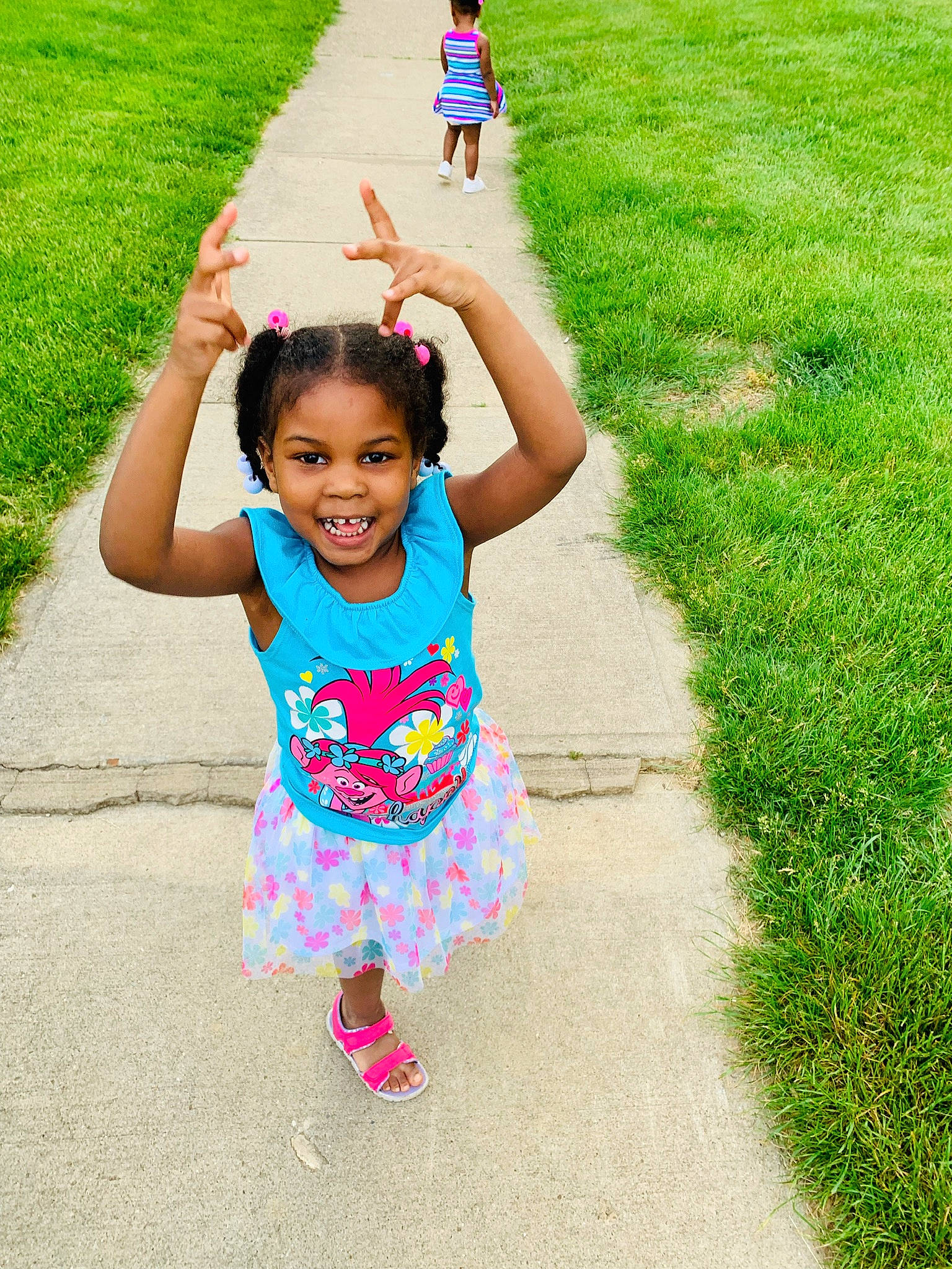 Jaleia is registered to the contest to win money with this photo: baby_toddler_clothing, child, fun, grass, grass_family, happy, joy, lawn, magenta, people_in_nature, person, pink, summer, toddler