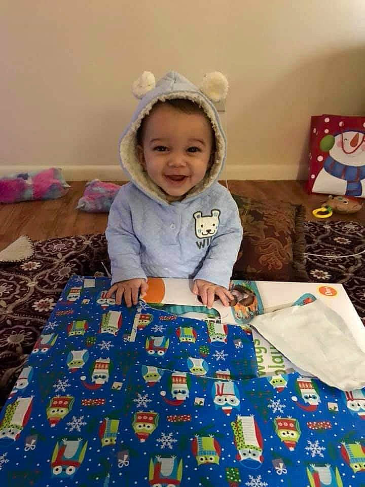 Elijah is registered to the contest to win money with this photo: art, baby, bedding, blanket, child, craft, joy, linens, patchwork, pattern, person, play, quilt, quilting, textile, toddler