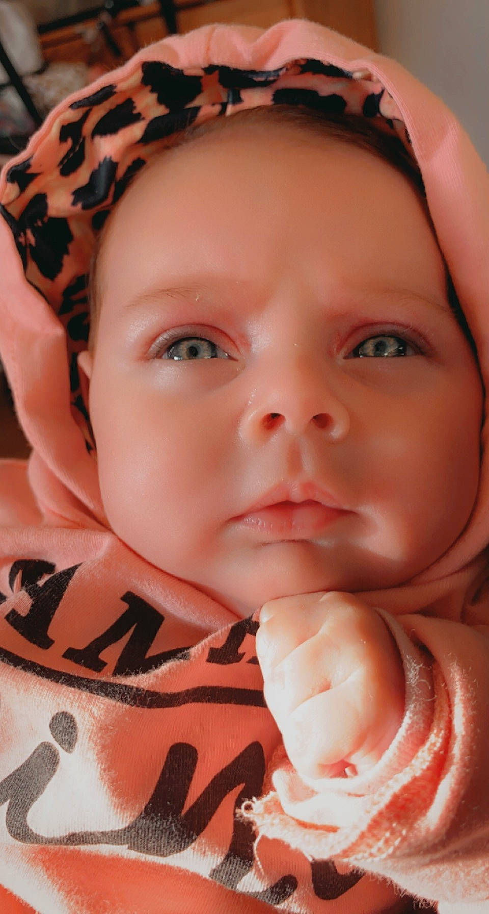 Malya a rejoint le concours — aidez-le/la à gagner de superbes lots ! baby, cheek, chin, eye, eyebrow, eyelash, finger, forehead, gesture, happy, iris, lip, mouth, muscle, neck, nose, organ, person, pink, skin