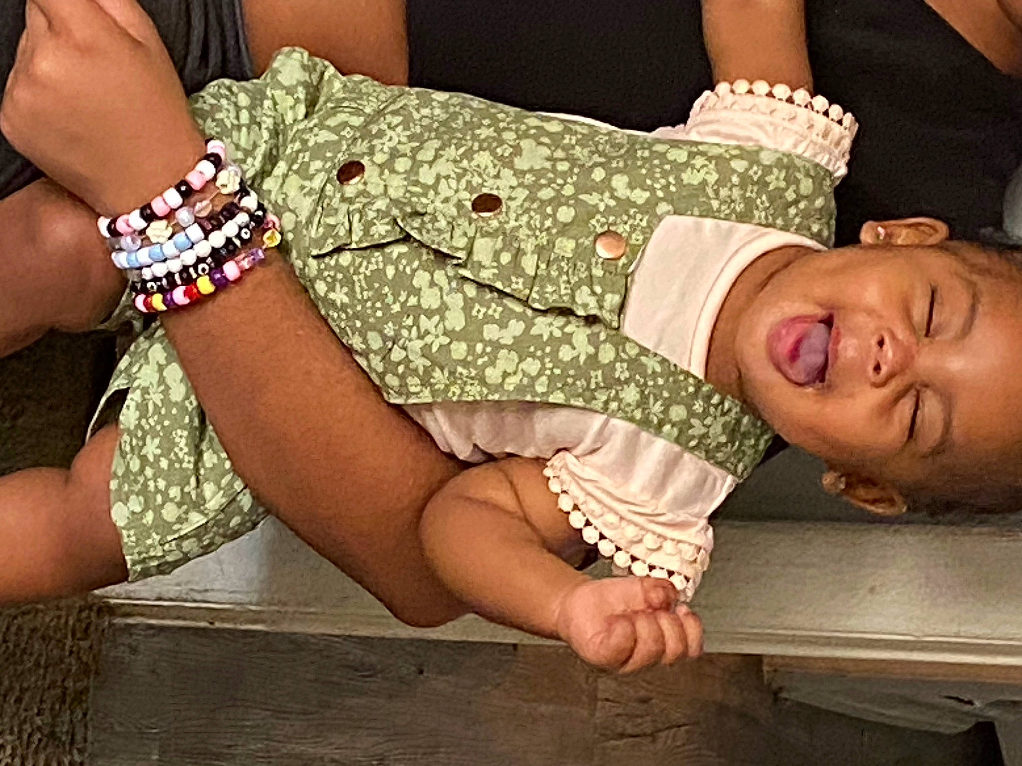 Kymora joined the competition — help win amazing prizes! cool, couch, elbow, event, fashion_accessory, finger, flash_photography, fun, gesture, happy, human_leg, interaction, jewellery, joint, nail, pattern, person, smile, thigh, thumb