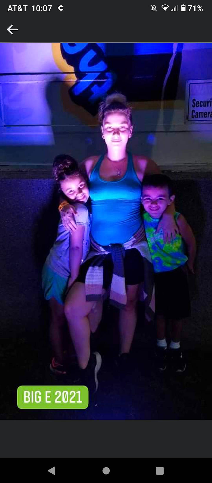 Isabella is registered to the contest to win money with this photo: blue, boot, electric_blue, entertainment, event, fashion_design, flash_photography, fun, joy, leg, leisure, magenta, performing_arts, person, purple, sandal, shoe, shorts, smile, t_shirt