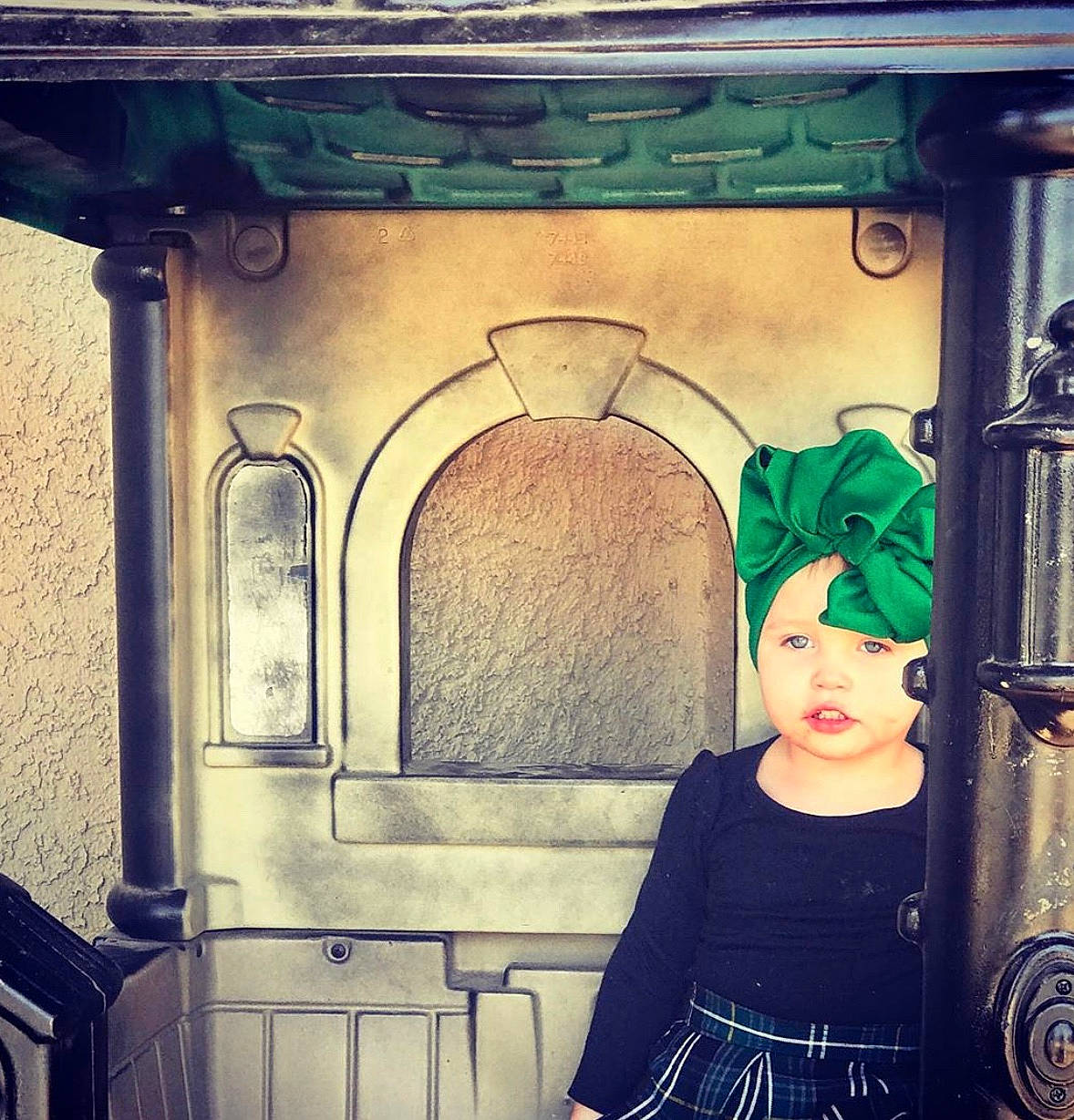 Renesmee joined the competition — help win amazing prizes! arch, architecture, art, beauty, door, eye, green, headgear, illustration, iron, metal, organ, person, photography, tints_and_shades, visual_arts, wall, window, world