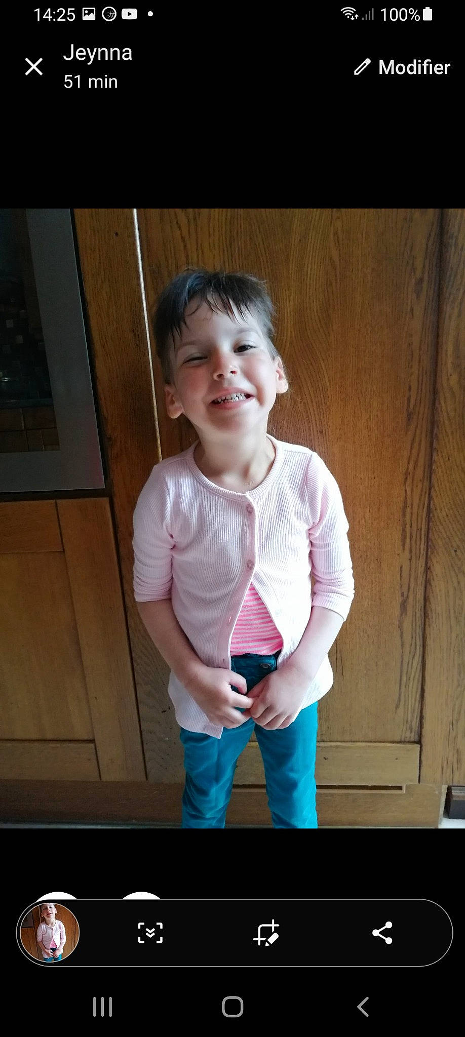 Jeynna participe au concours pour gagner de l'argent avec cette photo : baby_toddler_clothing, cheek, chin, elbow, face, flash_photography, happy, human_body, human_leg, joy, leg, magenta, person, skin, sleeve, smile, standing, t_shirt, thumb, toddler