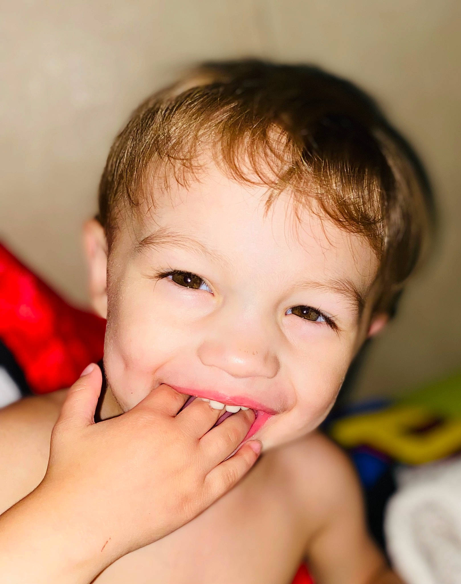 Jace is registered to the contest to win money with this photo: cheek, chin, ear, eye, eyebrow, eyelash, finger, flash_photography, gesture, hand, happy, iris, jaw, joy, lip, mouth, nail, nose, person, skin