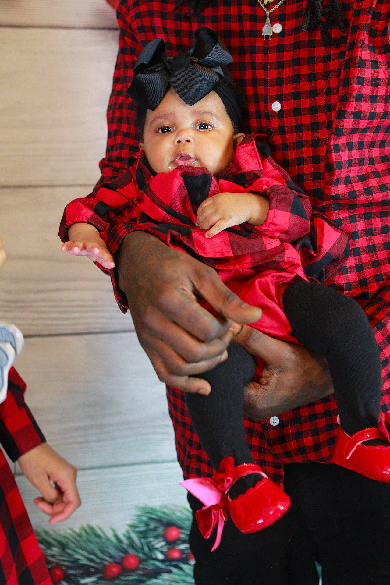 Milove joined the competition — help win amazing prizes! abdomen, baby, black, child, event, fashion, fun, green, magenta, muscle, pattern, people, person, pink, plaid, red, tartan, textile, thigh, toddler