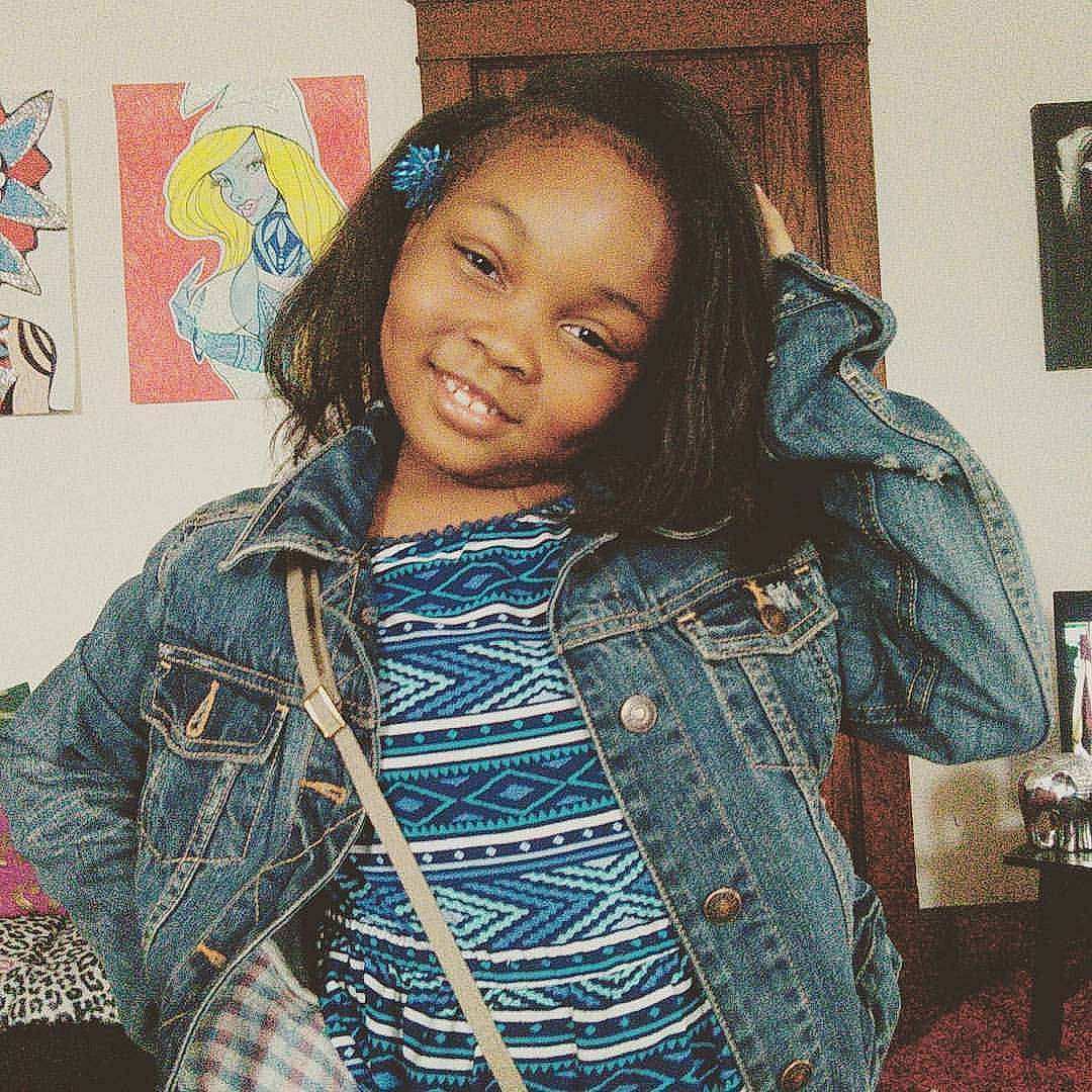 Natay is registered to the contest to win money with this photo: black_hair, button, child_model, cool, denim, iris, jacket, joy, laugh, leather, outerwear, person, picture_frame, sleeve, textile, tooth, top