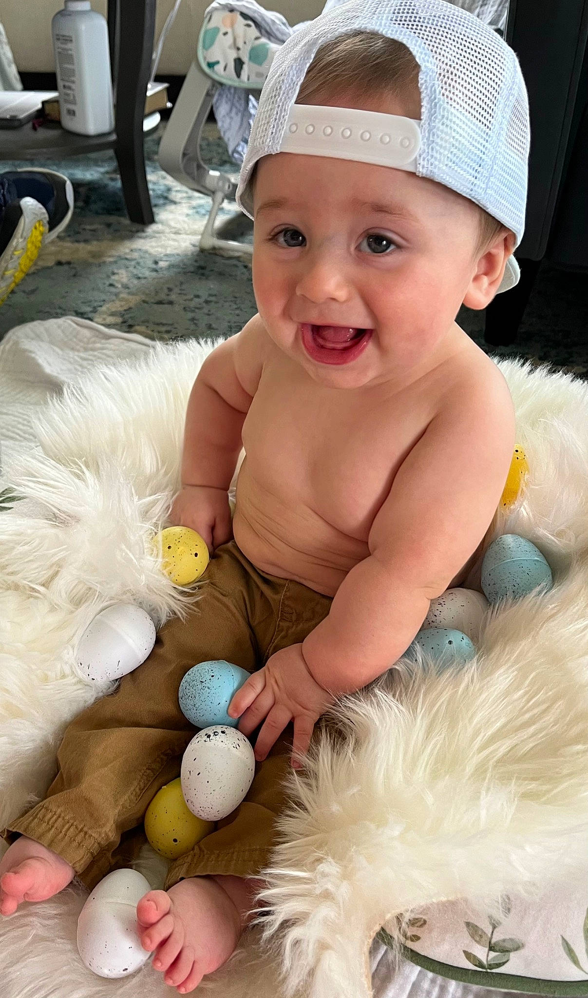 Coy is registered to the contest to win money with this photo: baby, baby_toddler_clothing, baseball_cap, blue, cap, child, face, fun, happy, headwear, human, organ, people, person, photograph, skin, smile, snapshot, textile, toddler