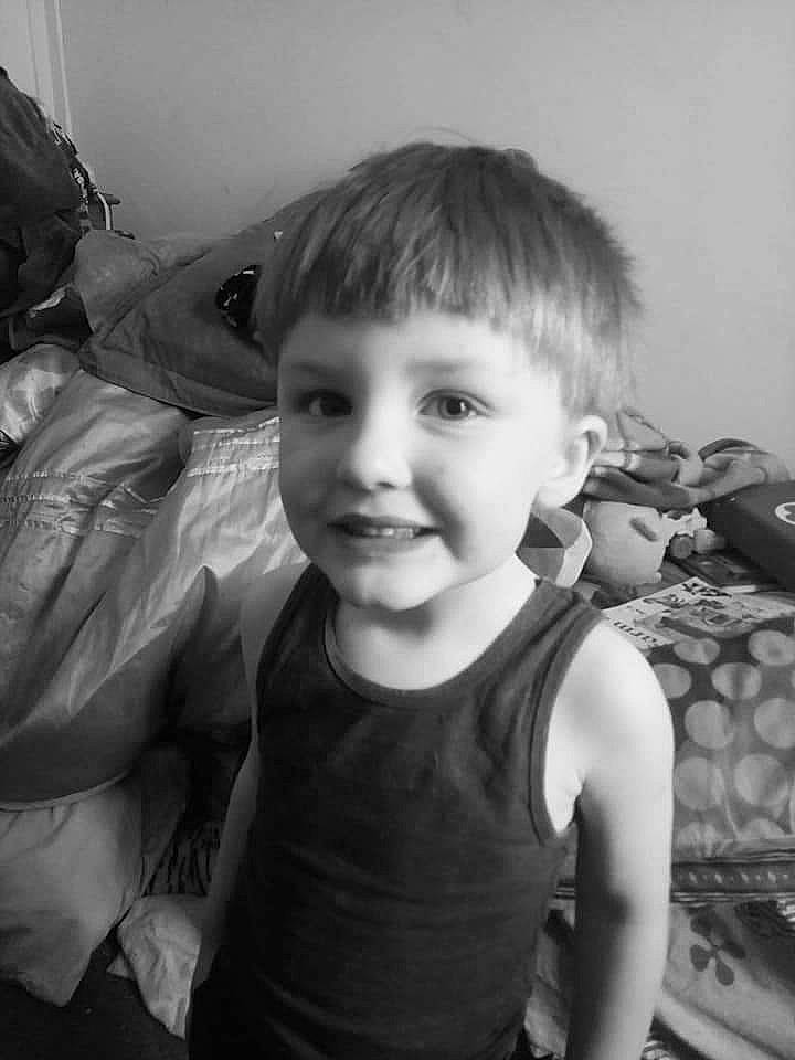 Benji is registered to the contest to win money with this photo: black, black_and_white, cheek, child, eye, face, facial_expression, hair, hairstyle, head, joy, monochrome, monochrome_photography, nose, people, person, photograph, skin, smile, snapshot