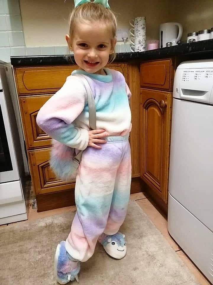 Maiya is registered to the contest to win money with this photo: baby, baby_toddler_clothing, child, footwear, joy, person, play, shoe, sleeve, smile, toddler