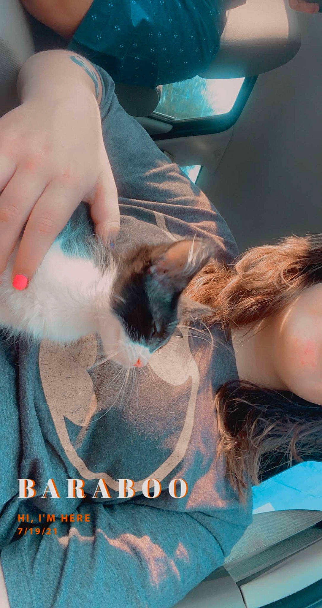 Whisper joined the competition — help win amazing prizes! beard, cool, eyebrow, eyelash, eyewear, felidae, finger, friendship, gesture, hand, happy, interaction, jaw, mouth, nail, neck, skin, sunglasses, textile, vision_care