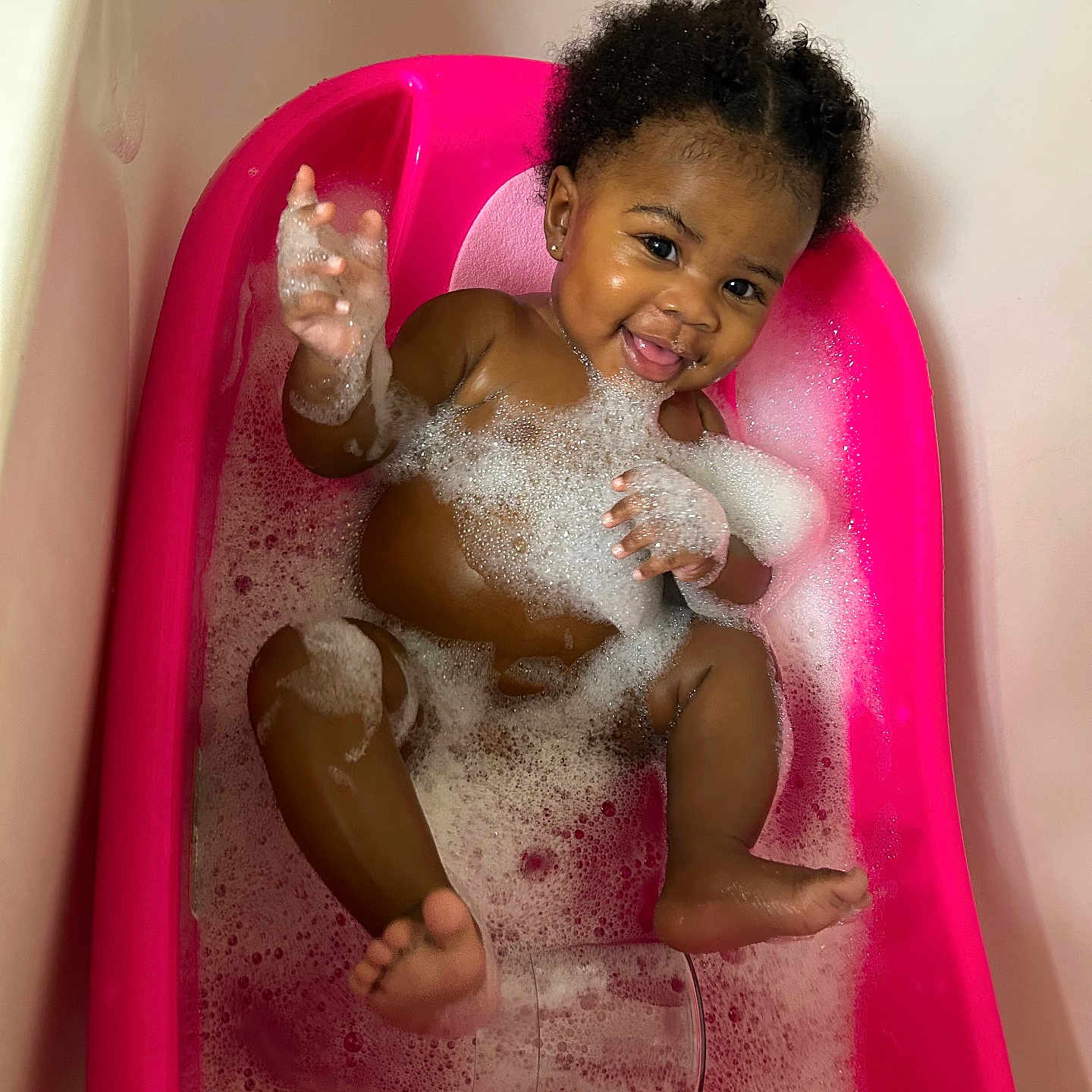 Yaniyah joined the competition — help win amazing prizes! baby, bathing, bathroom, bathtub, bodypart, bubble, face, finger, hand, happy, head, indoors, person, photography, portrait, room, smile, summer, tub, washing