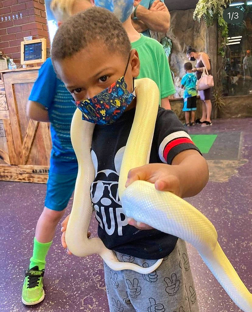 Legend joined the competition — help win amazing prizes! artist, child, electric_blue, entertainment, event, eyewear, fashion_accessory, fun, grass, happy, human_leg, leisure, performing_arts, person, recreation, shorts, sportswear, sunglasses, t_shirt, thigh