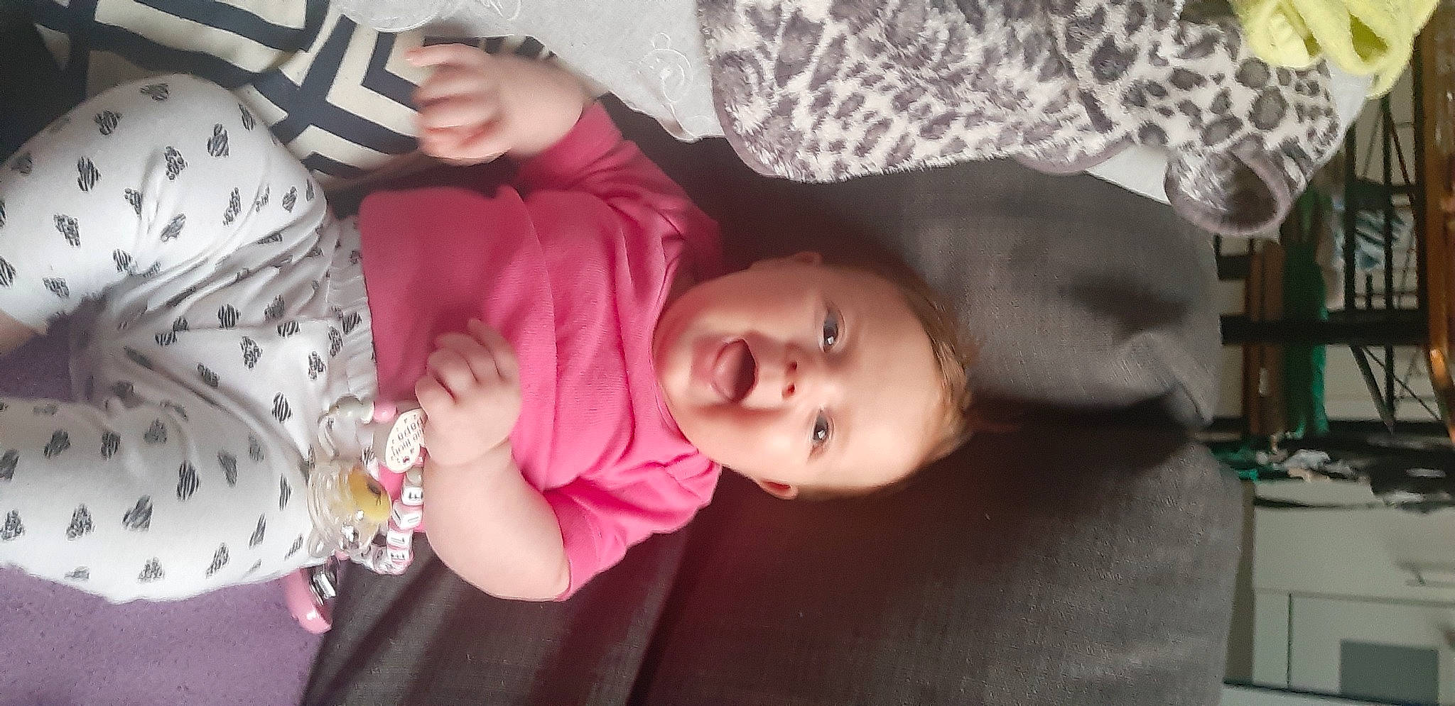 Ophelie a rejoint le concours — aidez-le/la à gagner de superbes lots ! baby, baby_toddler_clothing, cheek, cool, eyelash, facial_expression, finger, hairstyle, hand, happy, human, human_body, lip, mouth, nose, person, product, skin, sleeve, smile