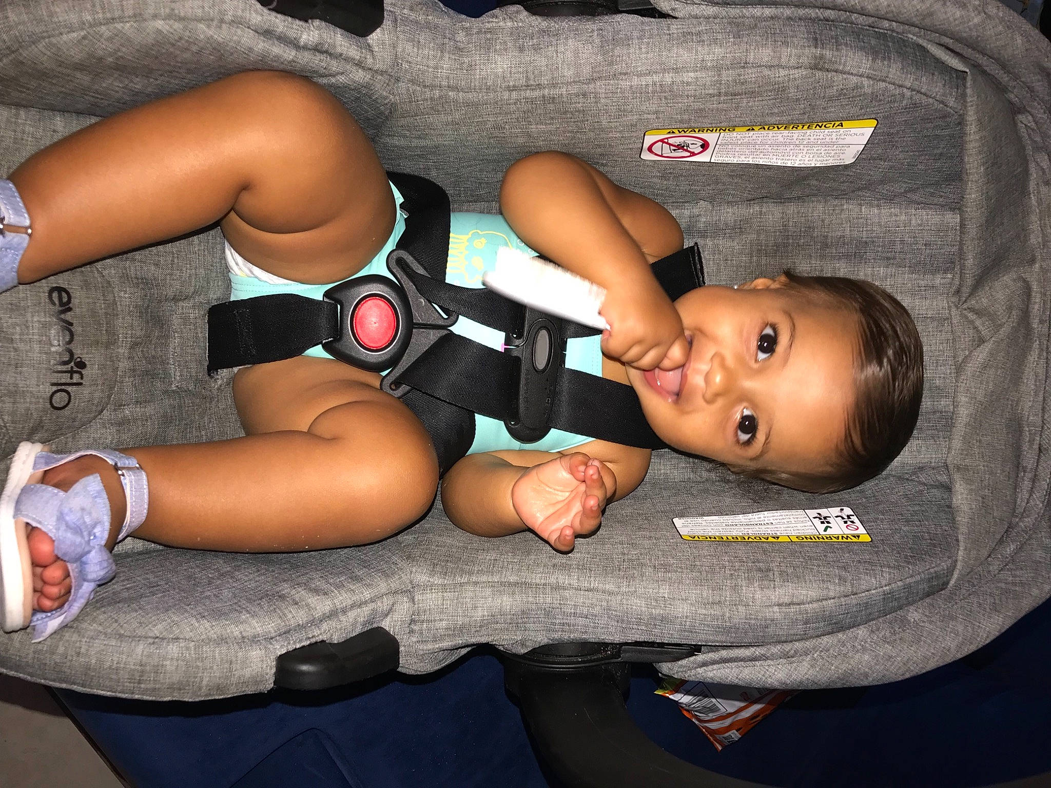 Kennaleigha is registered to the contest to win money with this photo: abdomen, auto_part, baby_products, bag, car_seat, chest, child, comfort, elbow, foot, human_leg, joint, knee, lap, luggage_and_bags, person, personal_protective_equipment, shorts, thigh, trunk