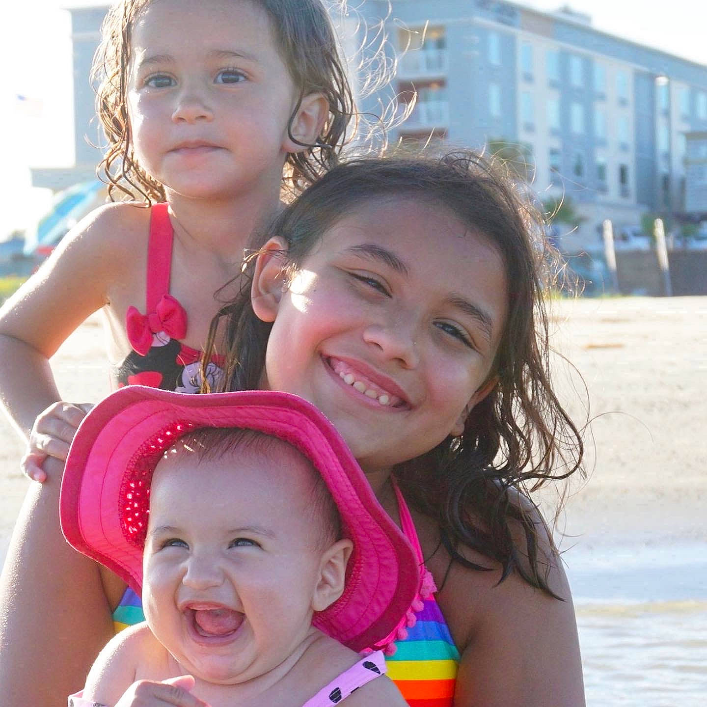 Ashlee is registered to the contest to win money with this photo: child, daughter, face, facial_expression, family, friendship, fun, happy, joy, leisure, mother, people, person, photography, product, sibling, skin, smile, summer, toddler