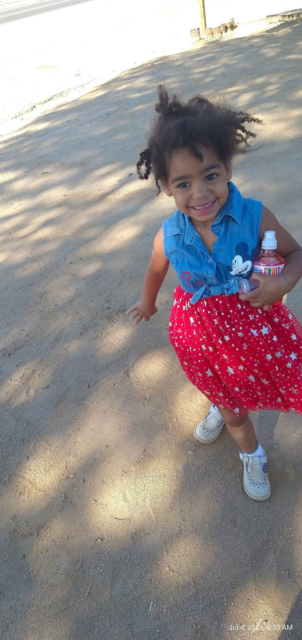 Reedon joined the competition — help win amazing prizes! child, electric_blue, face, foot, fun, grass, hair, happy, human_leg, joy, leisure, magenta, pattern, people_in_nature, person, recreation, sandal, sitting, sleeve, smile