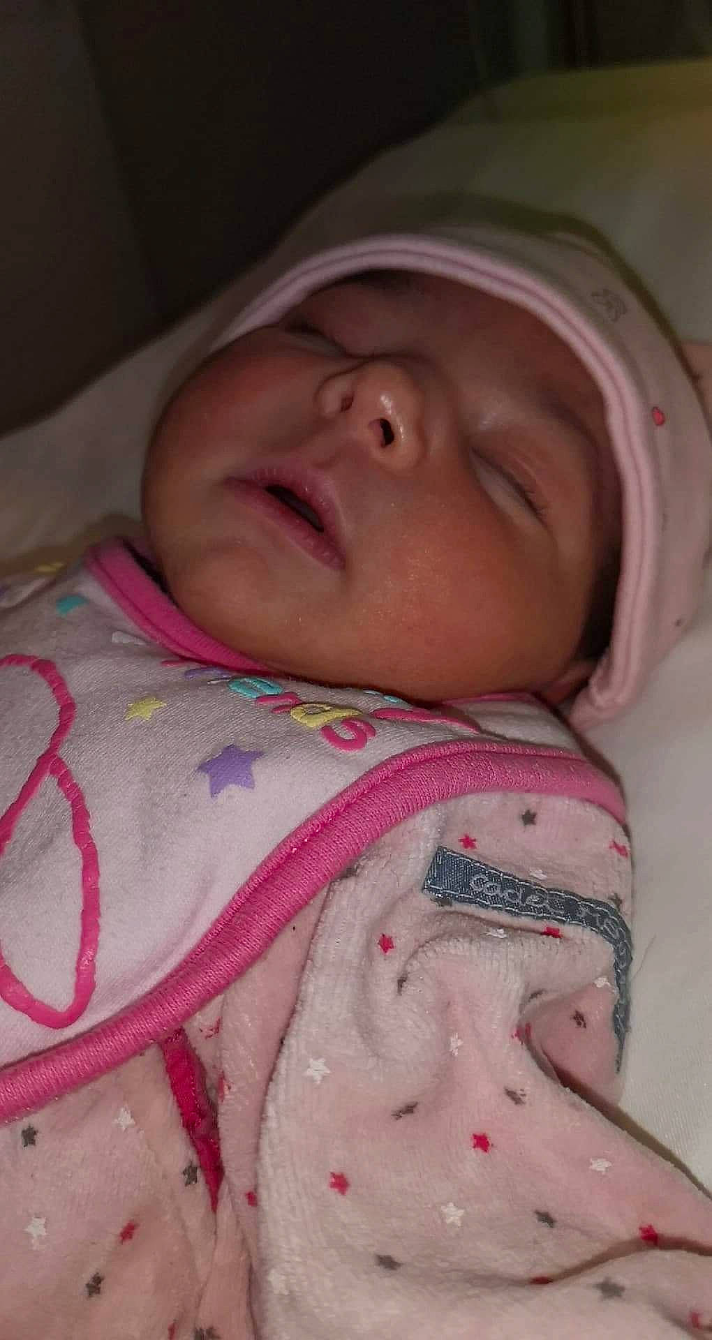 Lilya participe au concours pour gagner de l'argent avec cette photo : baby, bedtime, birth, cheek, child, childbirth, chin, eye, head, headwear, lip, mouth, neck, nose, person, pink, skin, smile, toddler