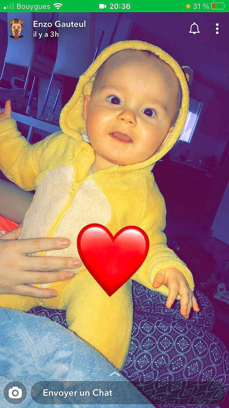 Tyego a rejoint le concours — aidez-le/la à gagner de superbes lots ! baby, baby_toddler_clothing, comfort, cool, eye, facial_expression, finger, fun, happy, human_body, leg, lip, mouth, nose, people, person, skin, stomach, thigh, thumb